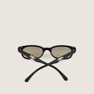 CC Strass Sunglasses - CHANEL - Affordable Luxury thumbnail image