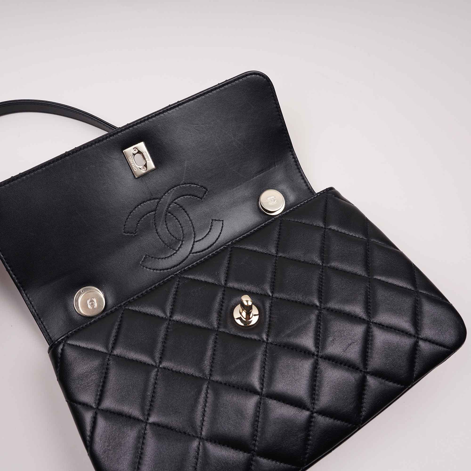 CC Trendy Shoulder Bag - CHANEL - Affordable Luxury image