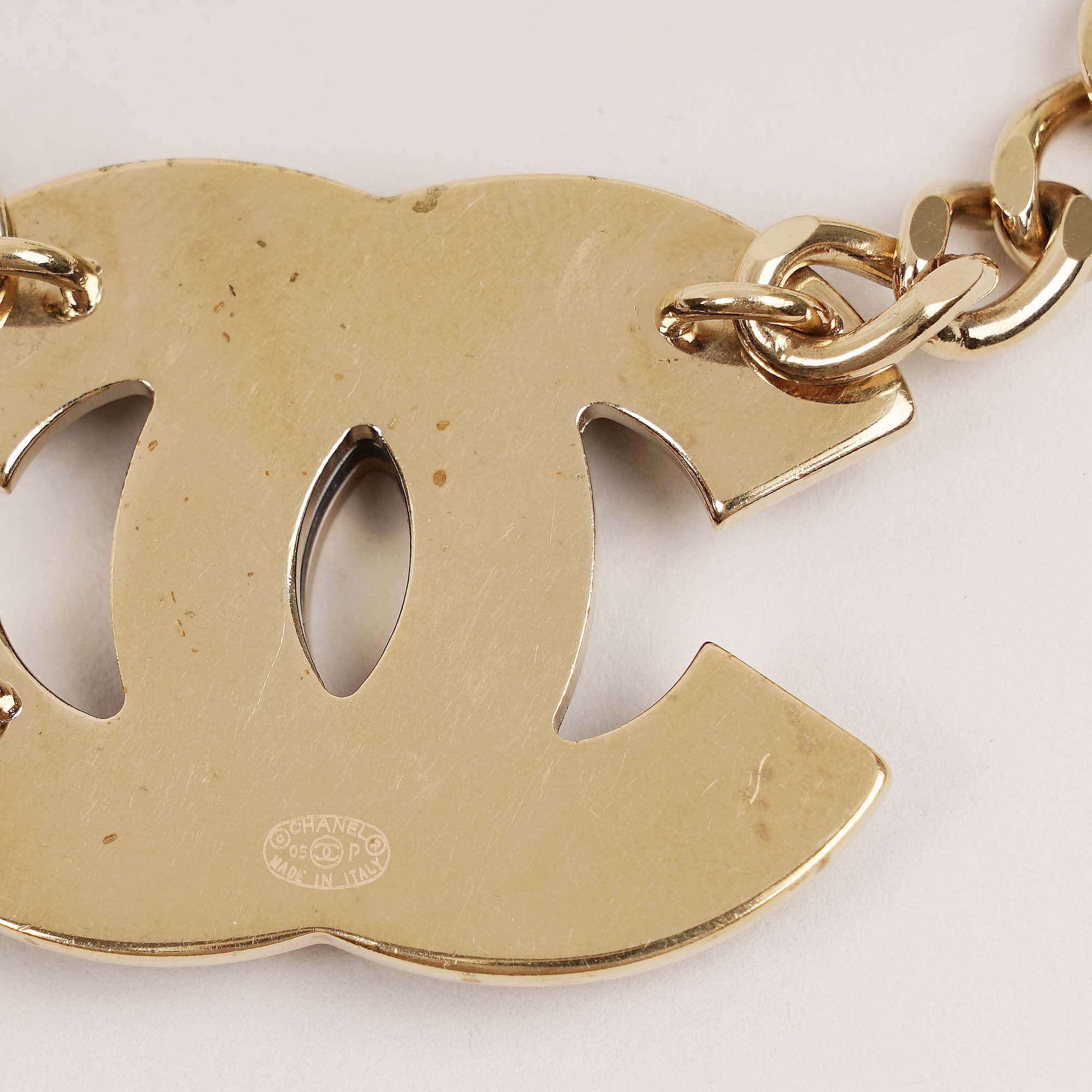 Ceinture CC Pendant Belt - CHANEL - Affordable Luxury image