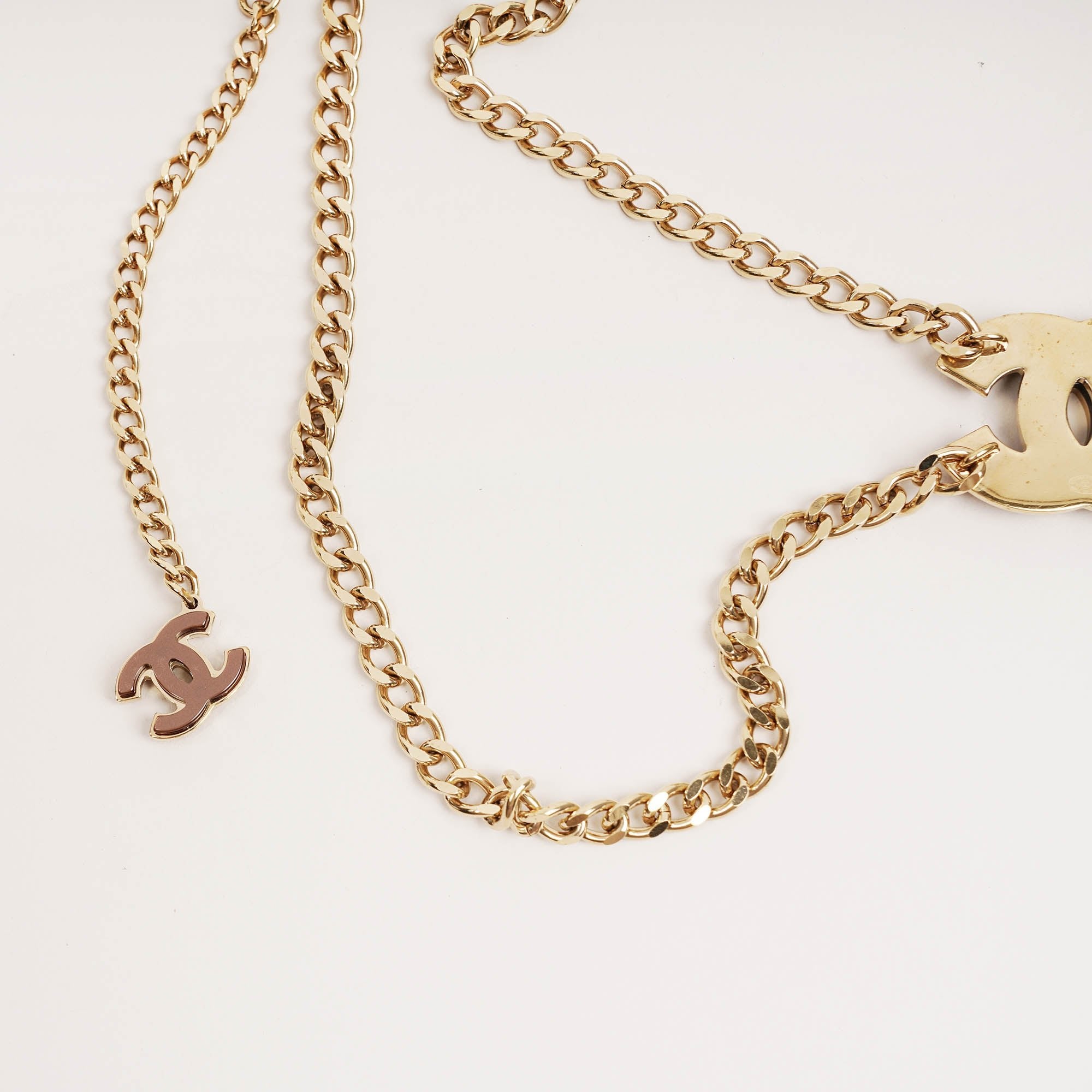 Ceinture CC Pendant Belt - CHANEL - Affordable Luxury image