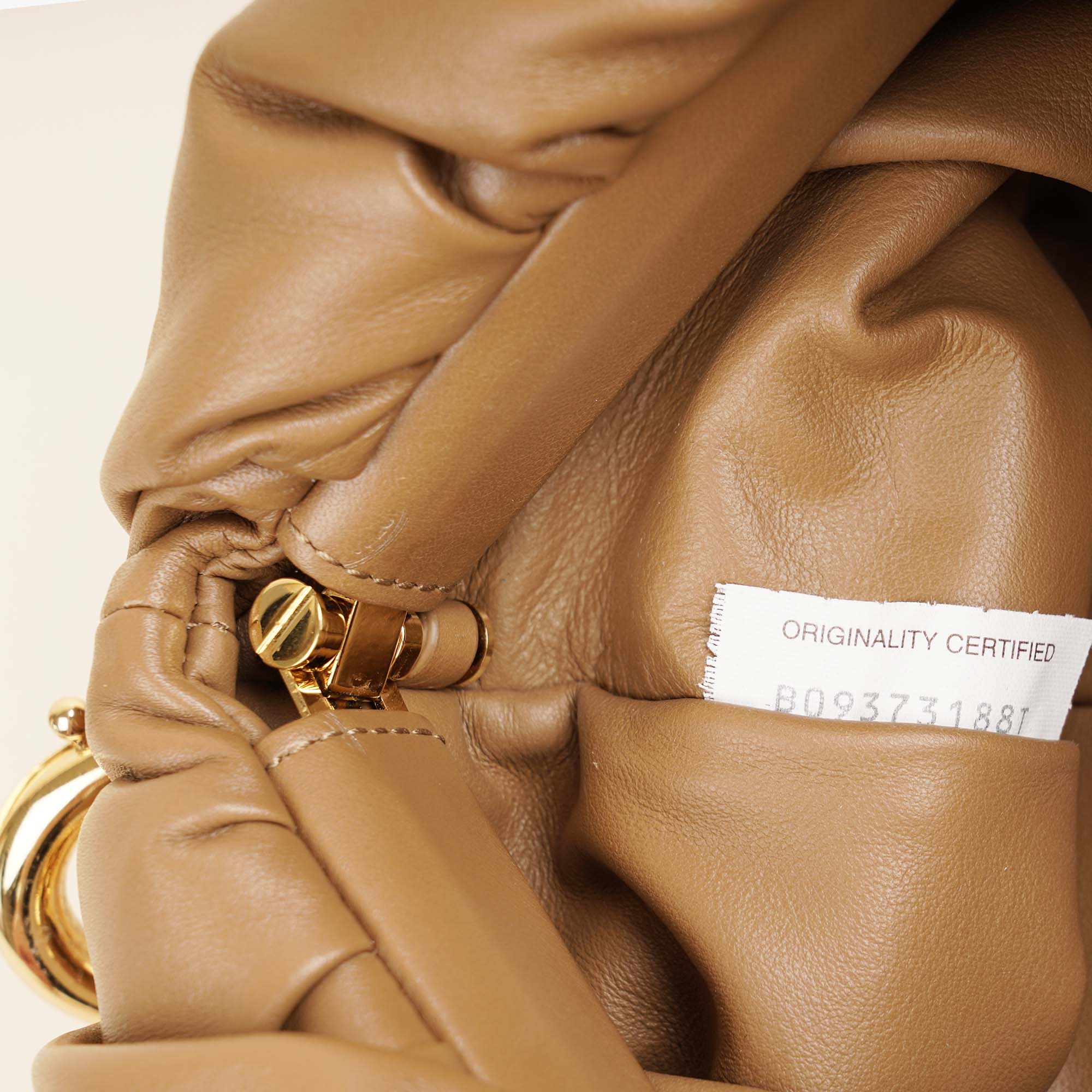 Chain Pouch Shoulder Bag - BOTTEGA VENETA - Affordable Luxury image
