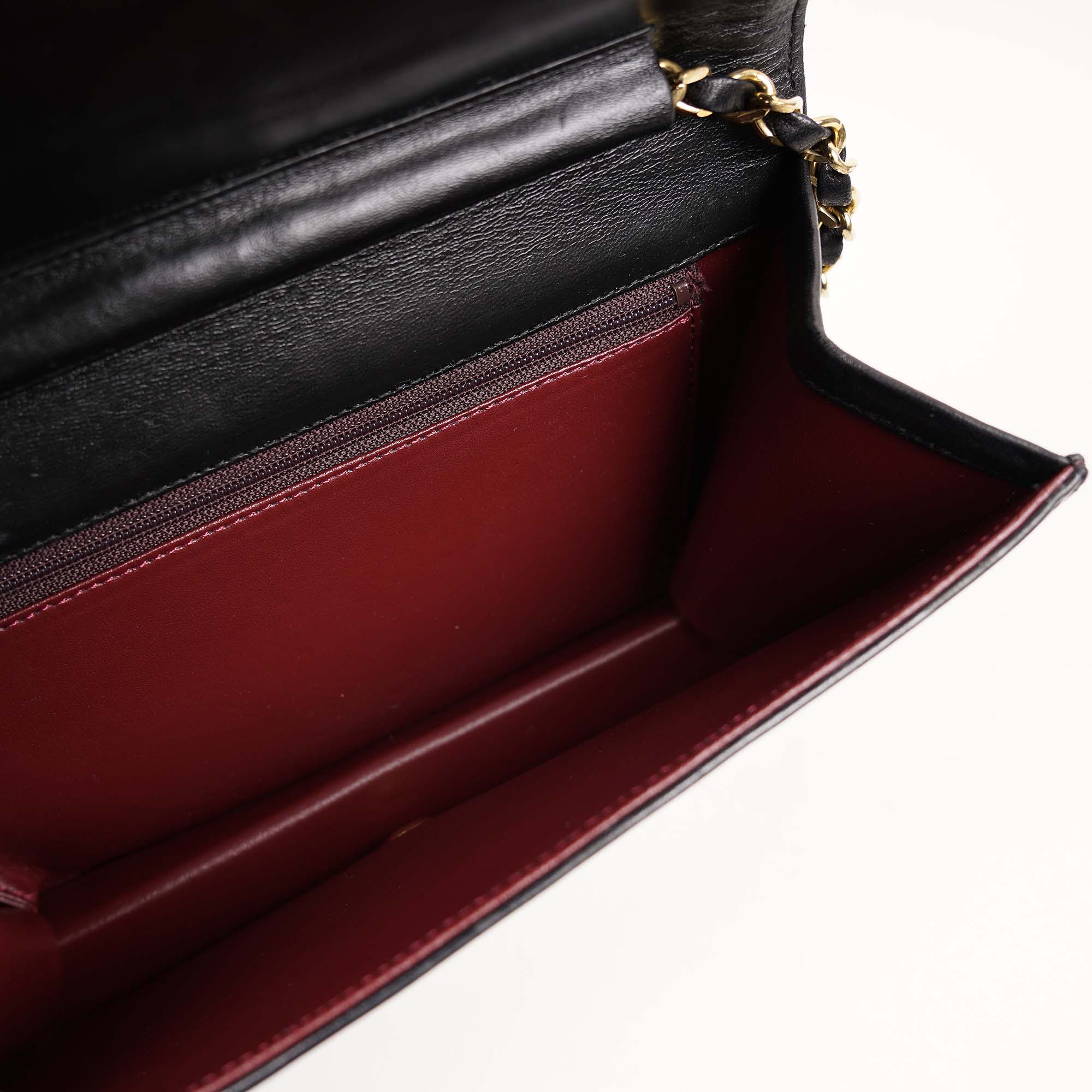 Chanel Vintage Full Flap Black Quilted Lambskin - CHANEL - Affordable Luxury image