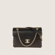 Chevron Envelope Flap Bag - CHANEL - Affordable Luxury thumbnail image