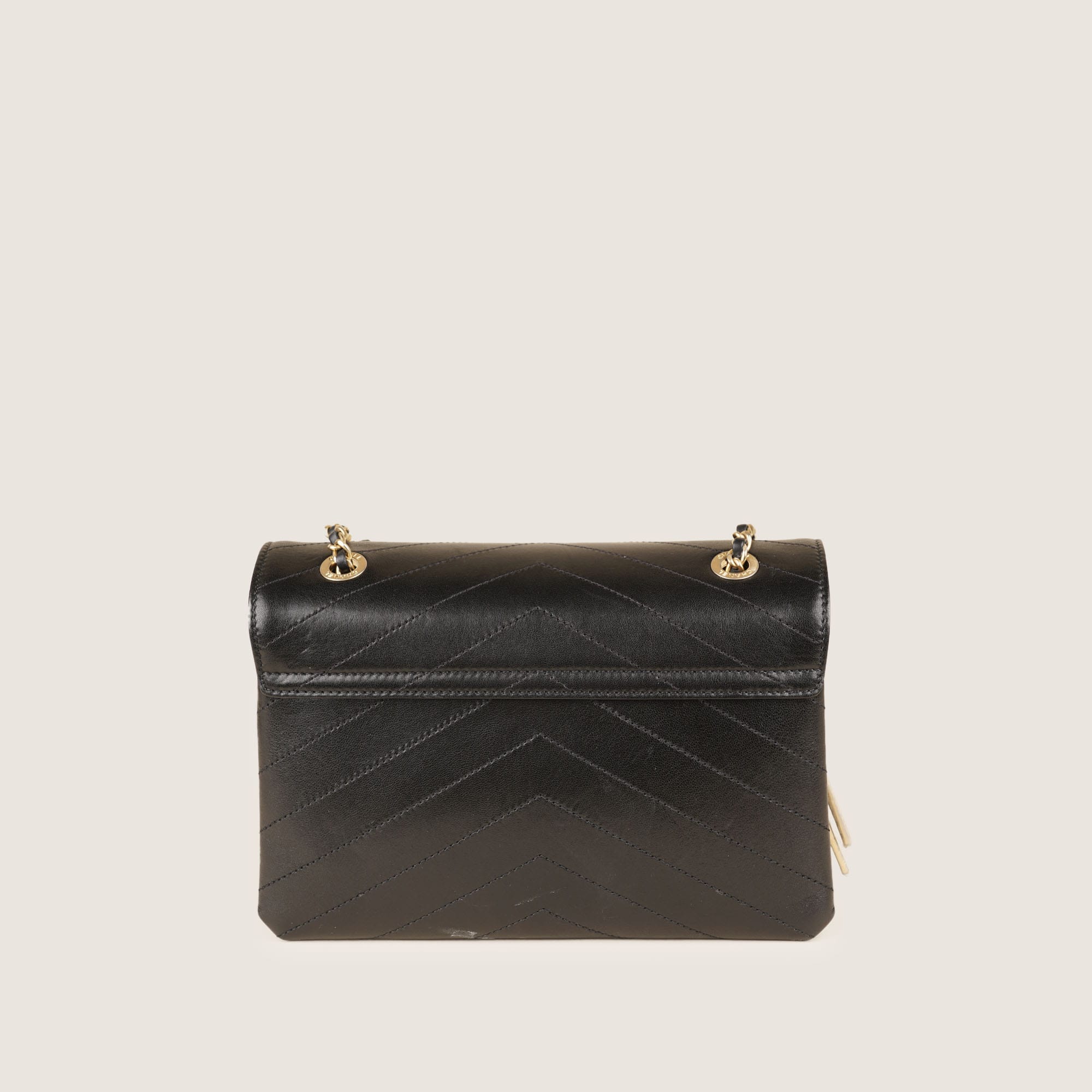 Chevron Envelope Flap Bag - CHANEL - Affordable Luxury image