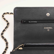 Chevron Wallet on Chain - CHANEL - Affordable Luxury thumbnail image