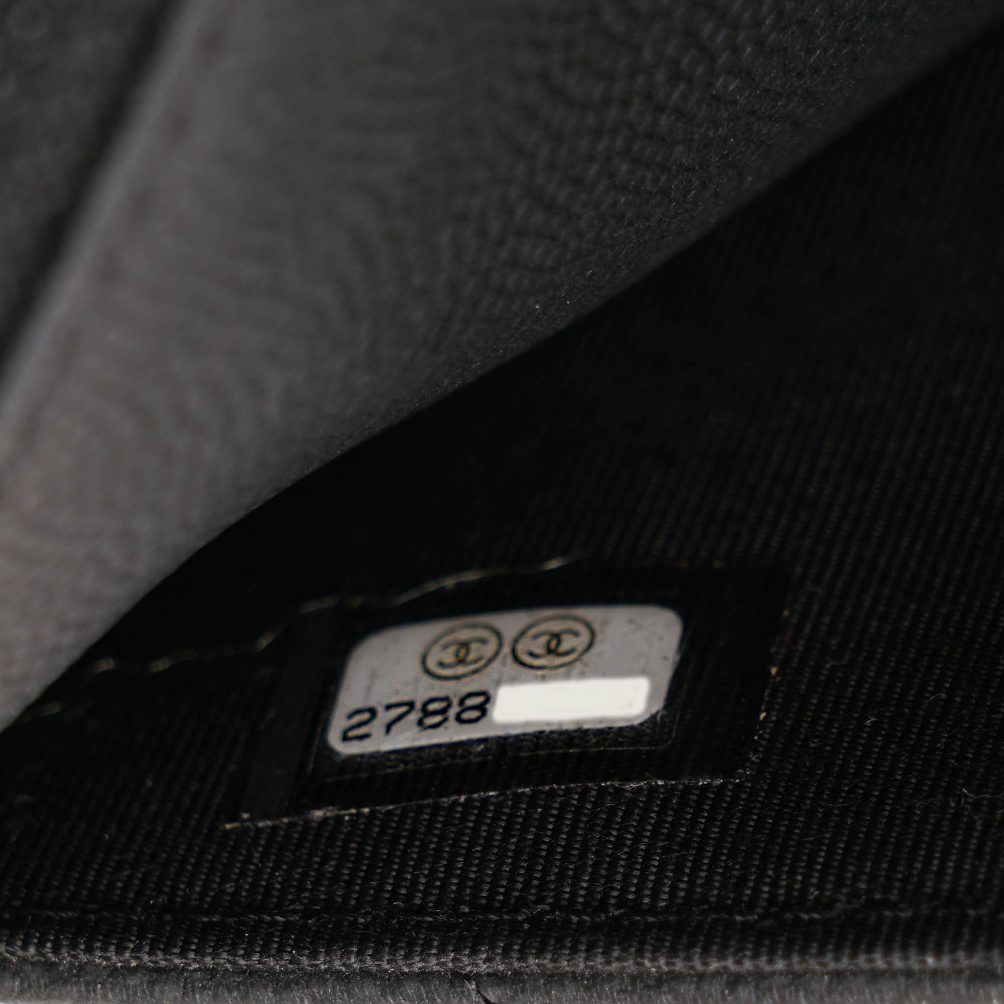 Chevron Wallet on Chain - CHANEL - Affordable Luxury image