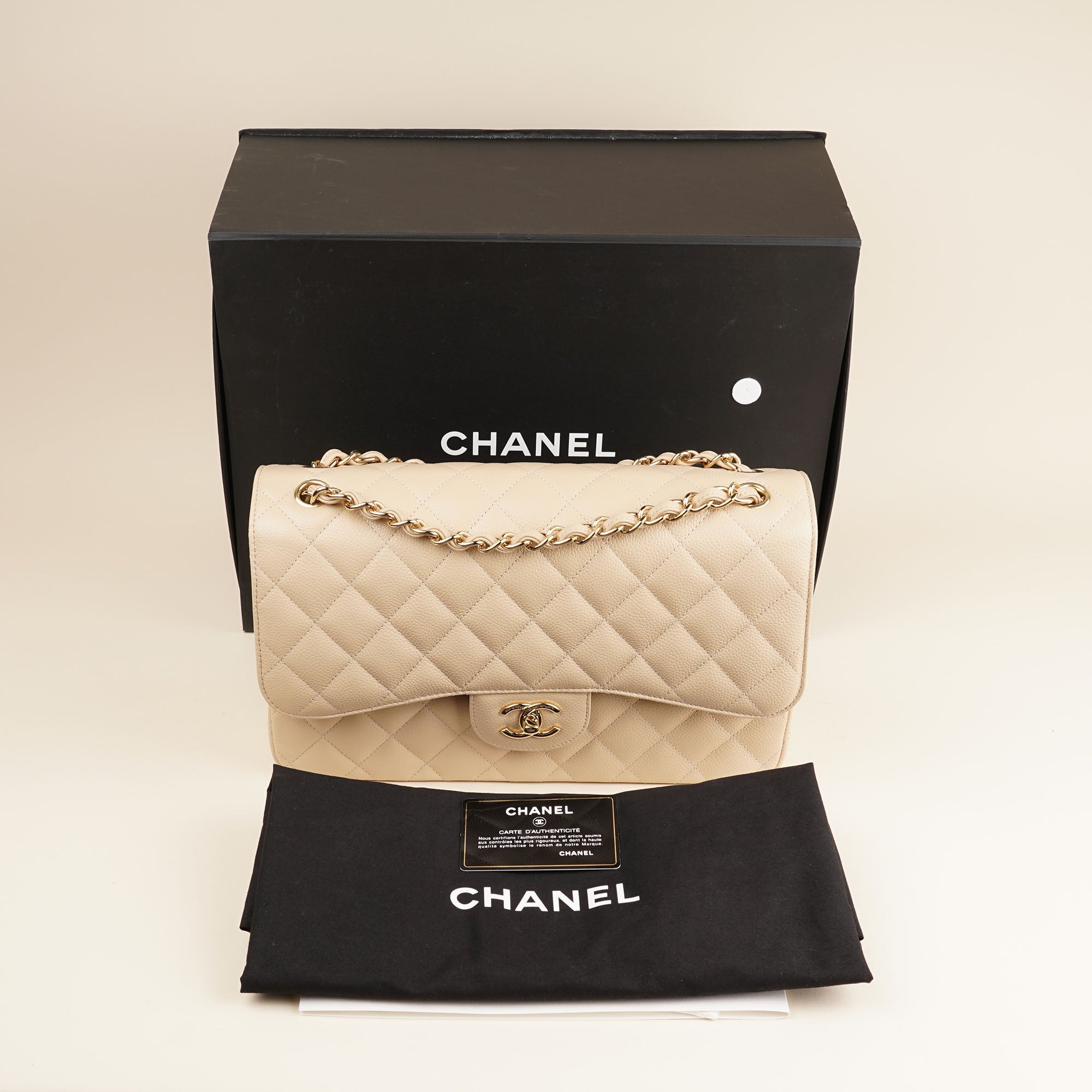 Classic Jumbo Double Flap - CHANEL - Affordable Luxury image