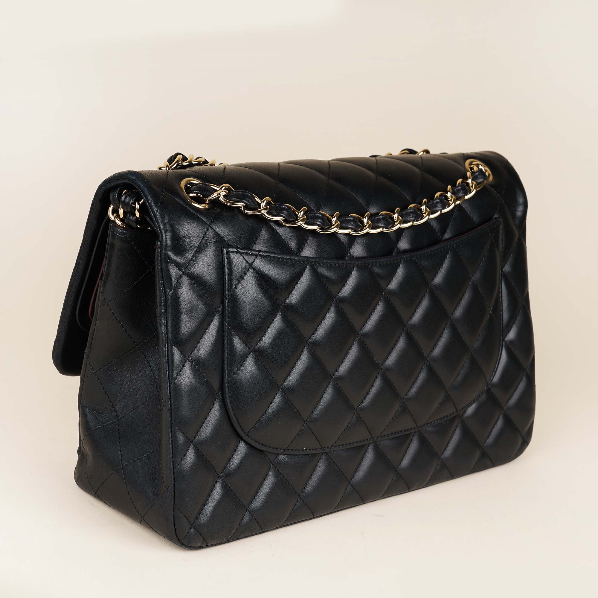 Classic Jumbo Double Flap Bag - CHANEL - Affordable Luxury image