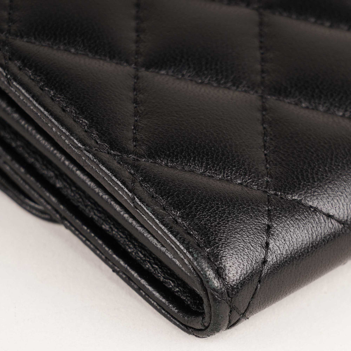 Classic M-Medium Flap Wallet - CHANEL - Affordable Luxury image