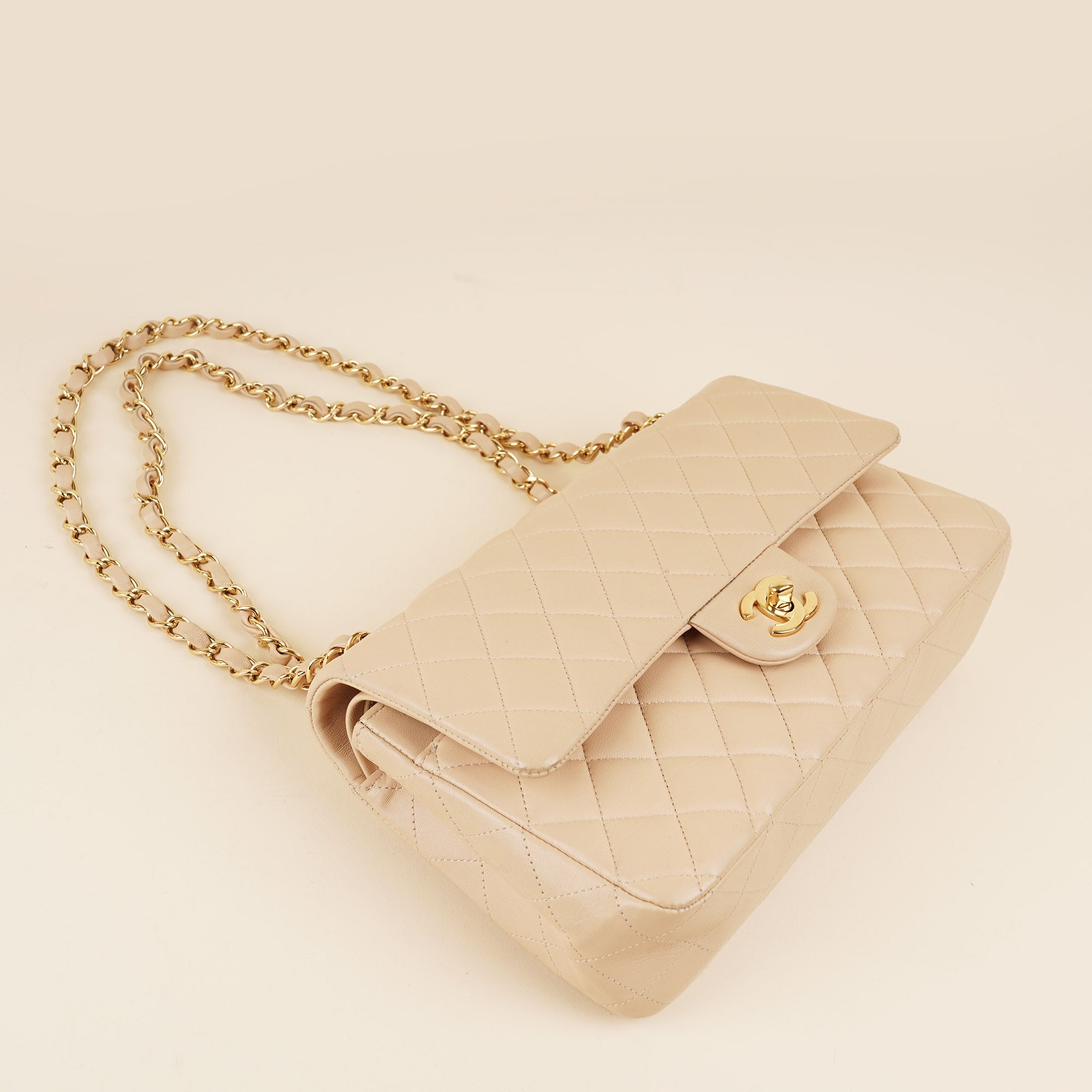 Classic Medium Double Flap - CHANEL - Affordable Luxury image