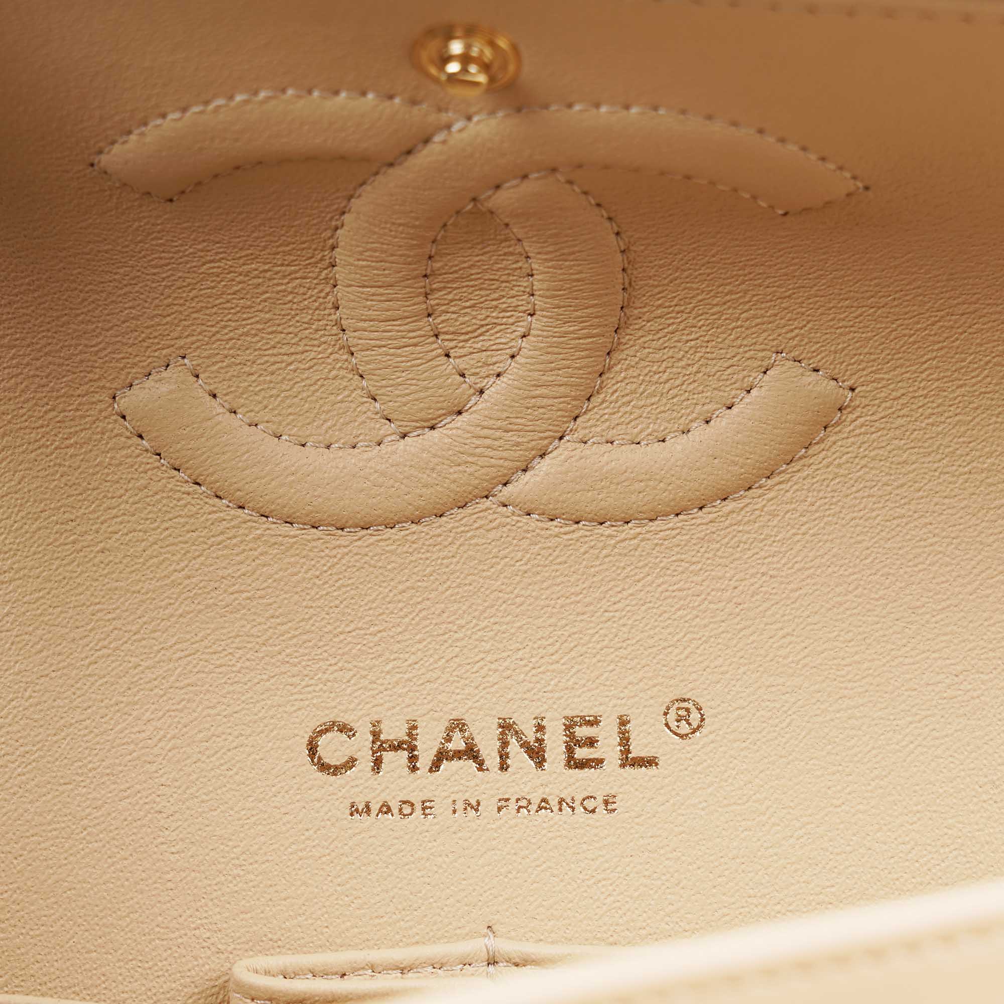 Classic Medium Double Flap - CHANEL - Affordable Luxury image