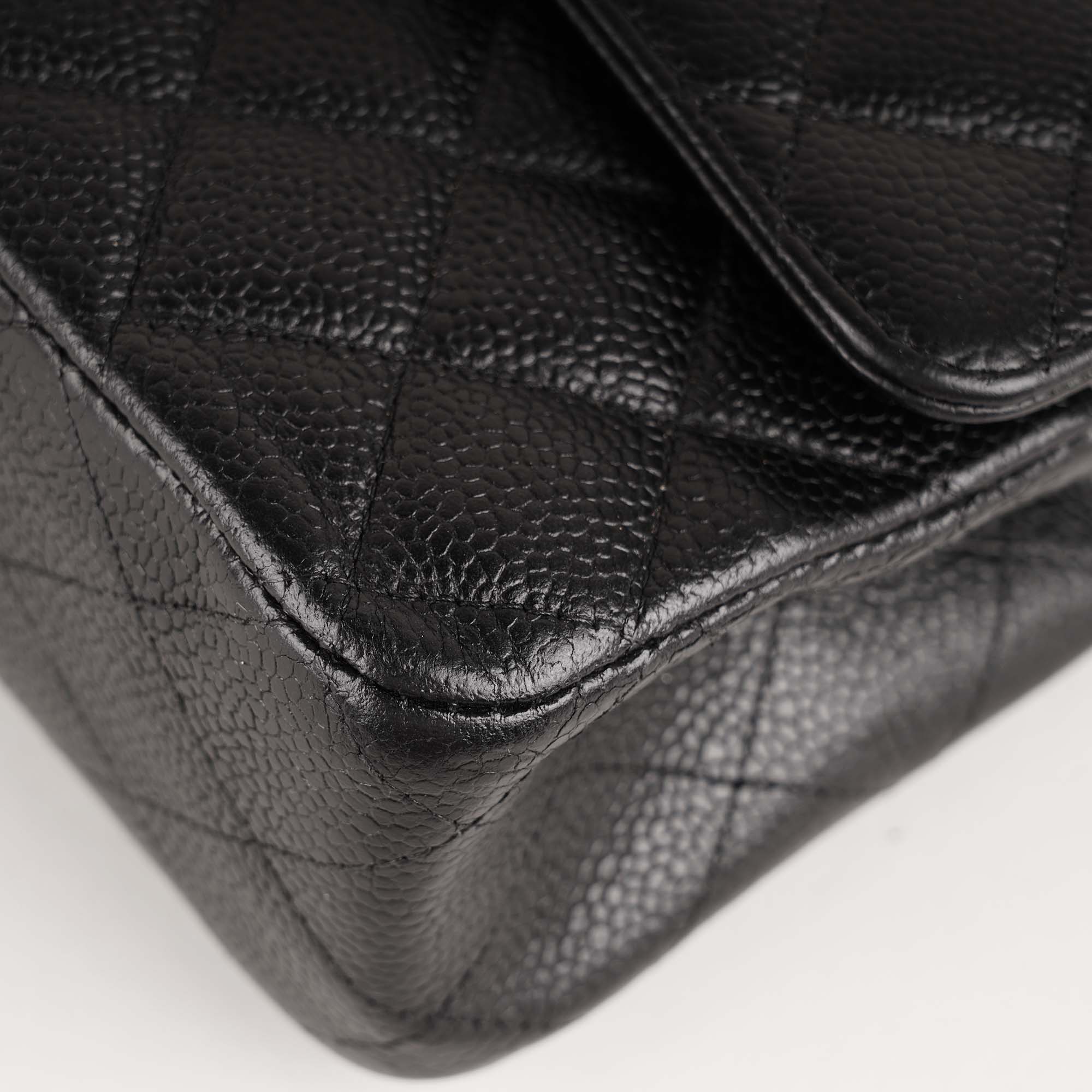 Classic Medium Double Flap - CHANEL - Affordable Luxury image