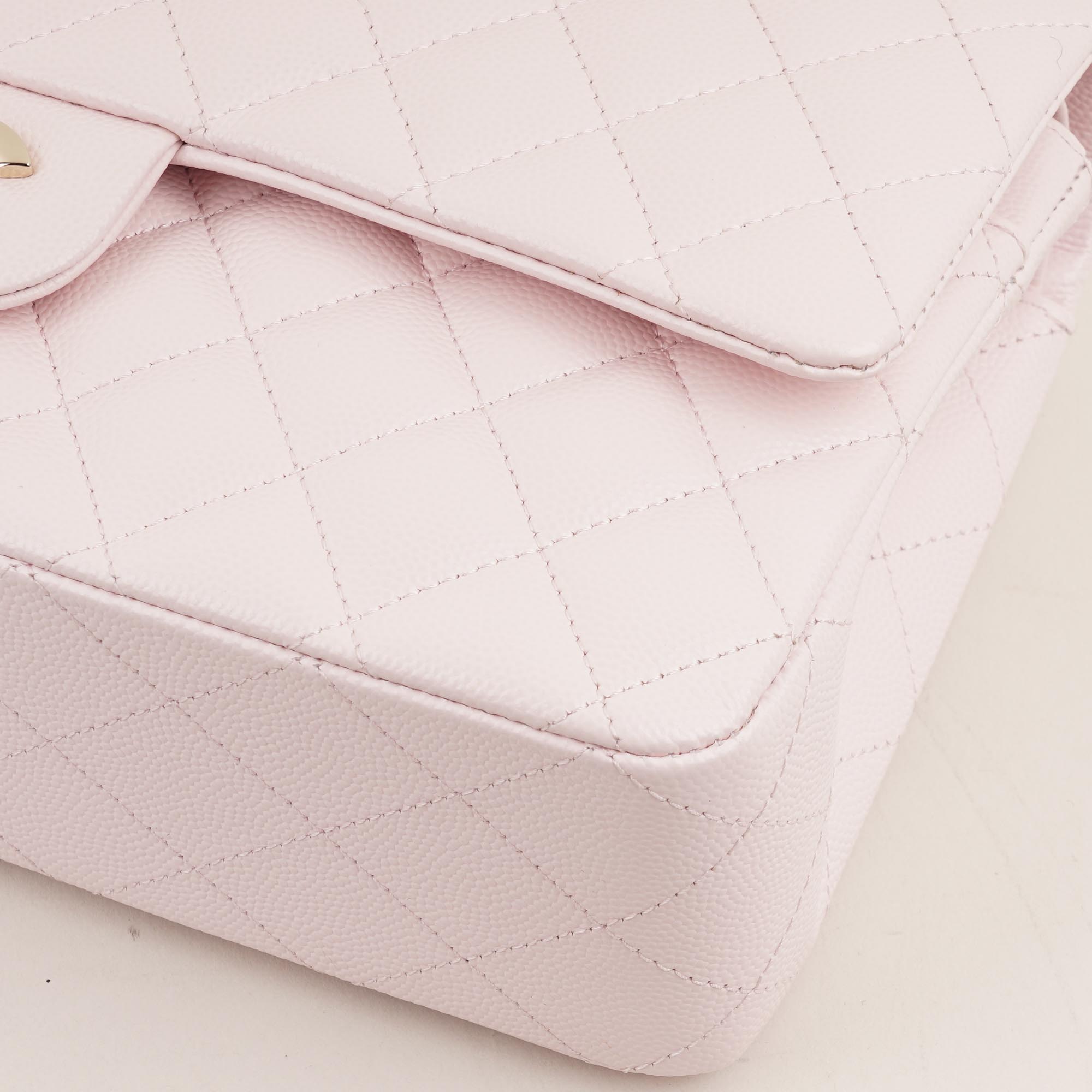 Classic Medium Double Flap Light Pink 2022 - CHANEL - Affordable Luxury image