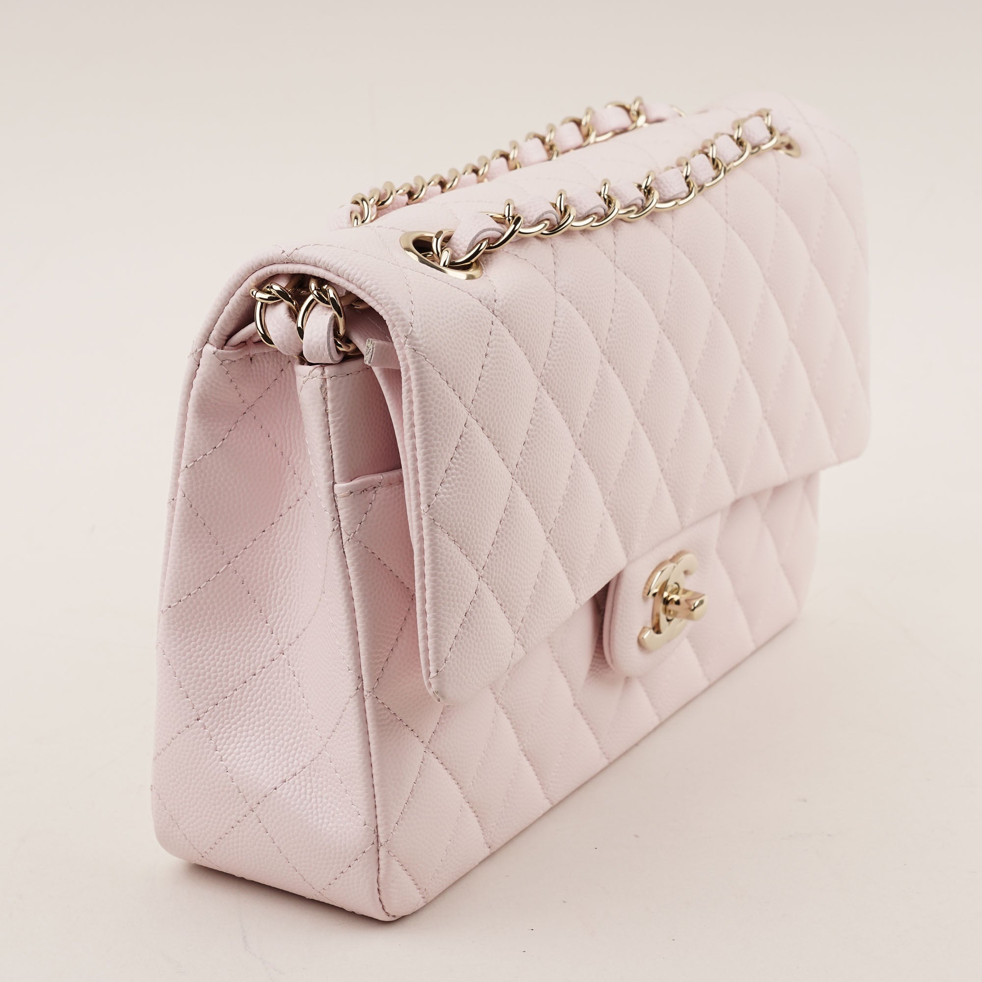 Classic Medium Double Flap Light Pink 2022 - CHANEL - Affordable Luxury image
