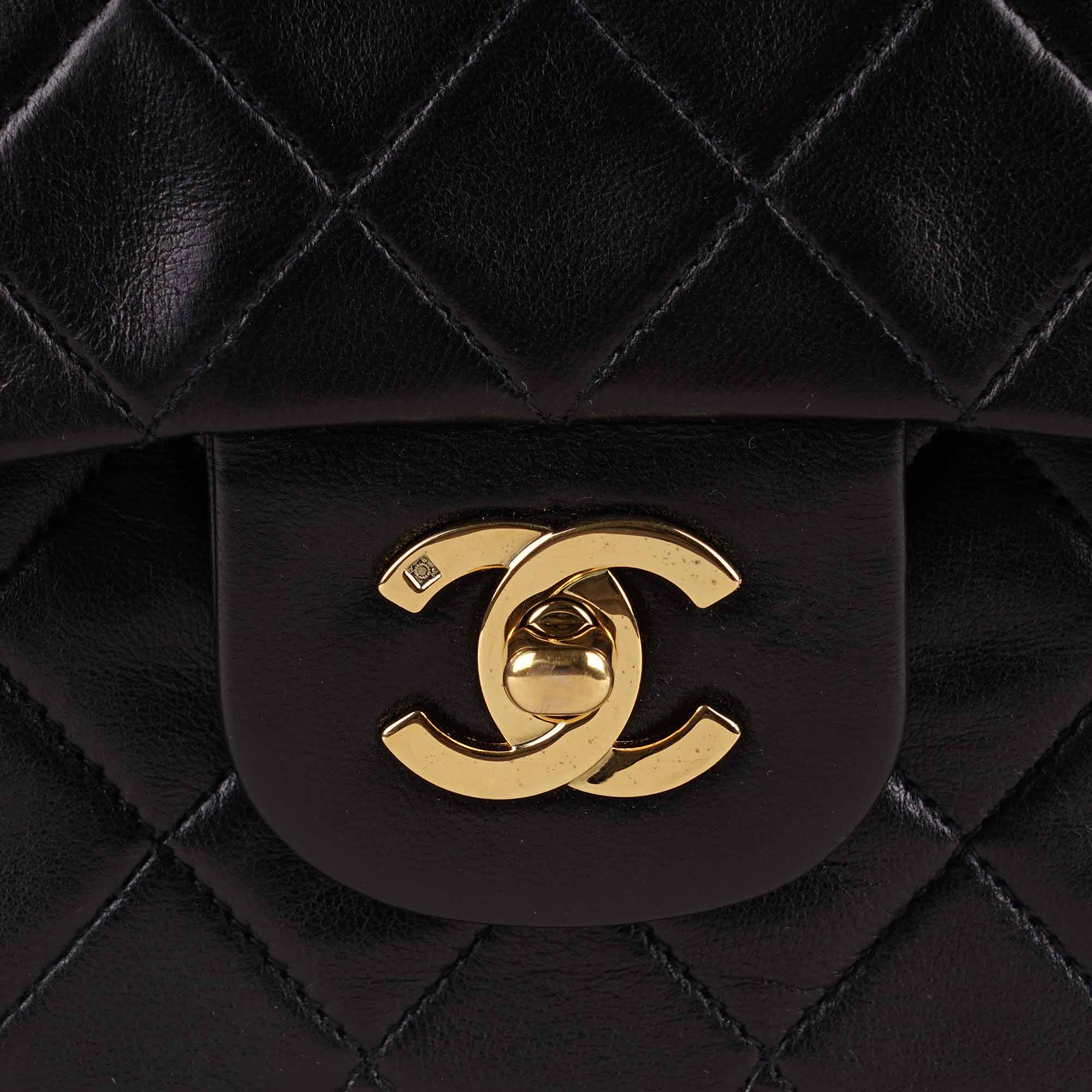 Classic Medium Vintage Double Flap Bag - CHANEL - Affordable Luxury image