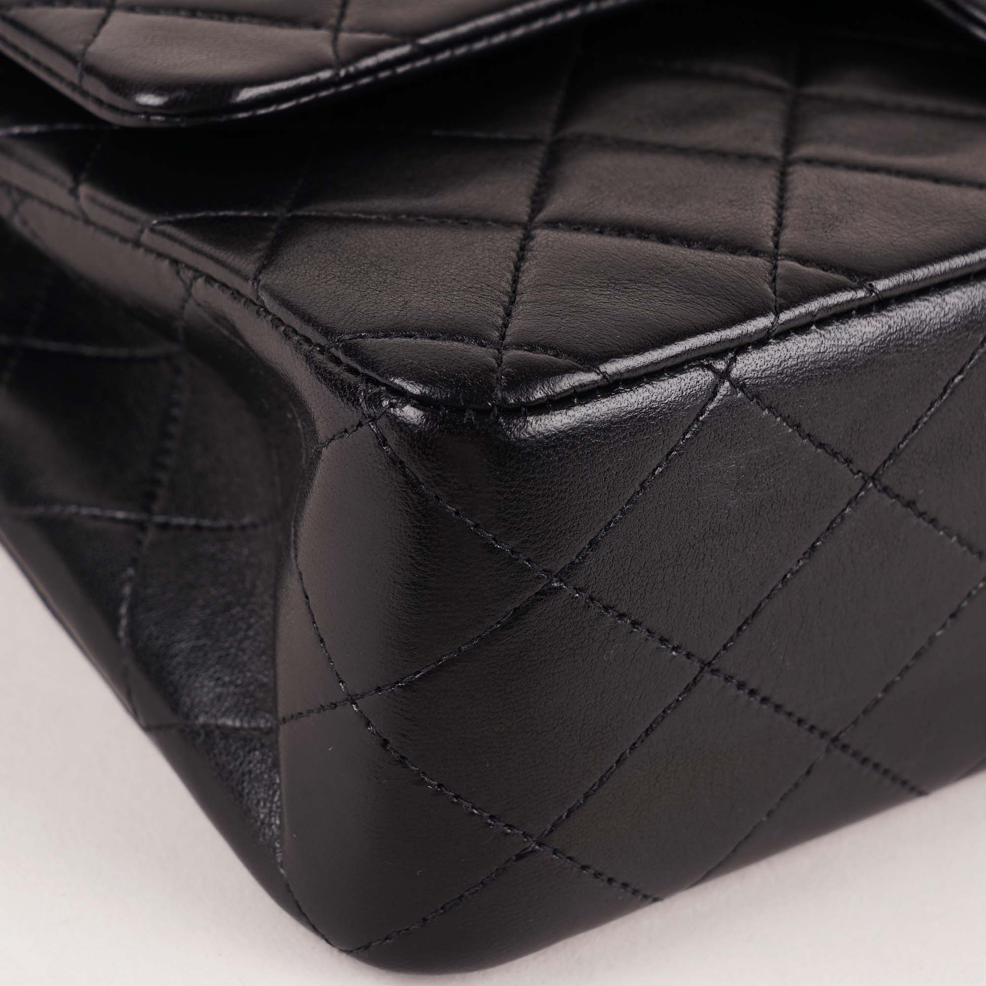 Classic Medium Vintage Double Flap Bag - CHANEL - Affordable Luxury image