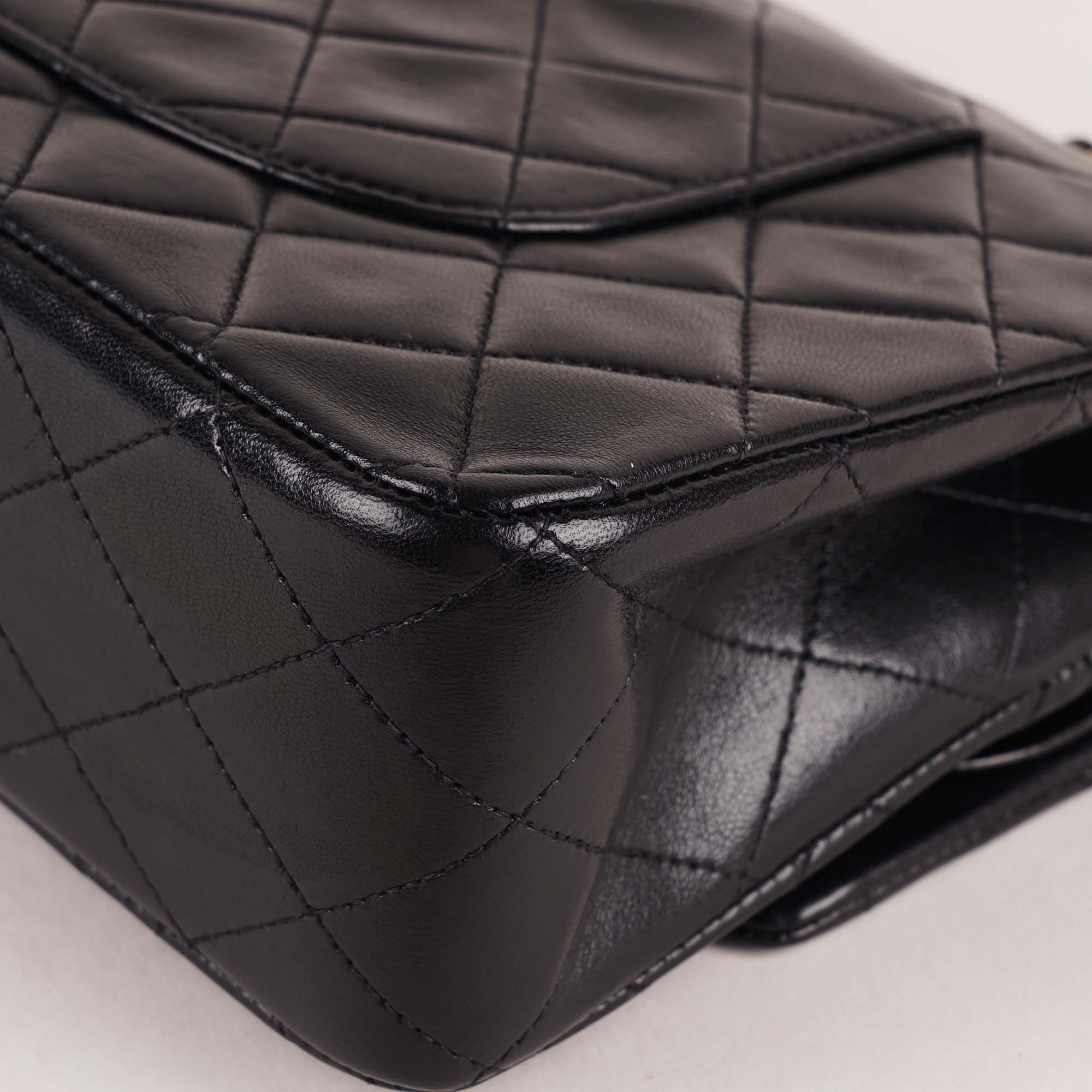 Classic Medium Vintage Double Flap Bag - CHANEL - Affordable Luxury image
