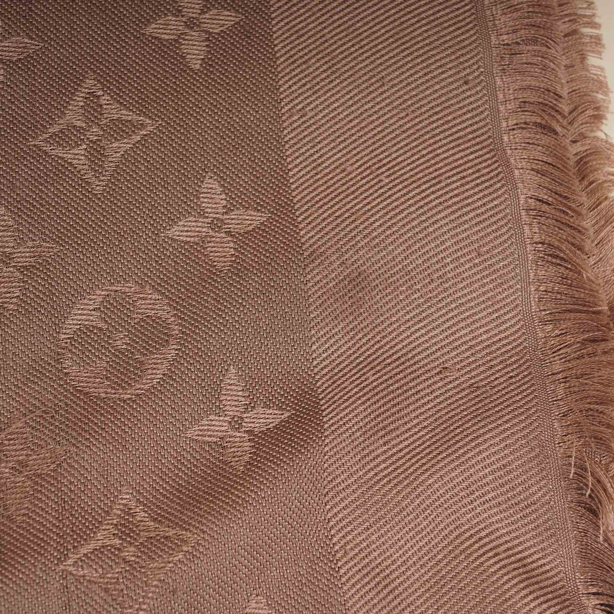 Classic Monogram Shawl - LOUIS VUITTON - Affordable Luxury image