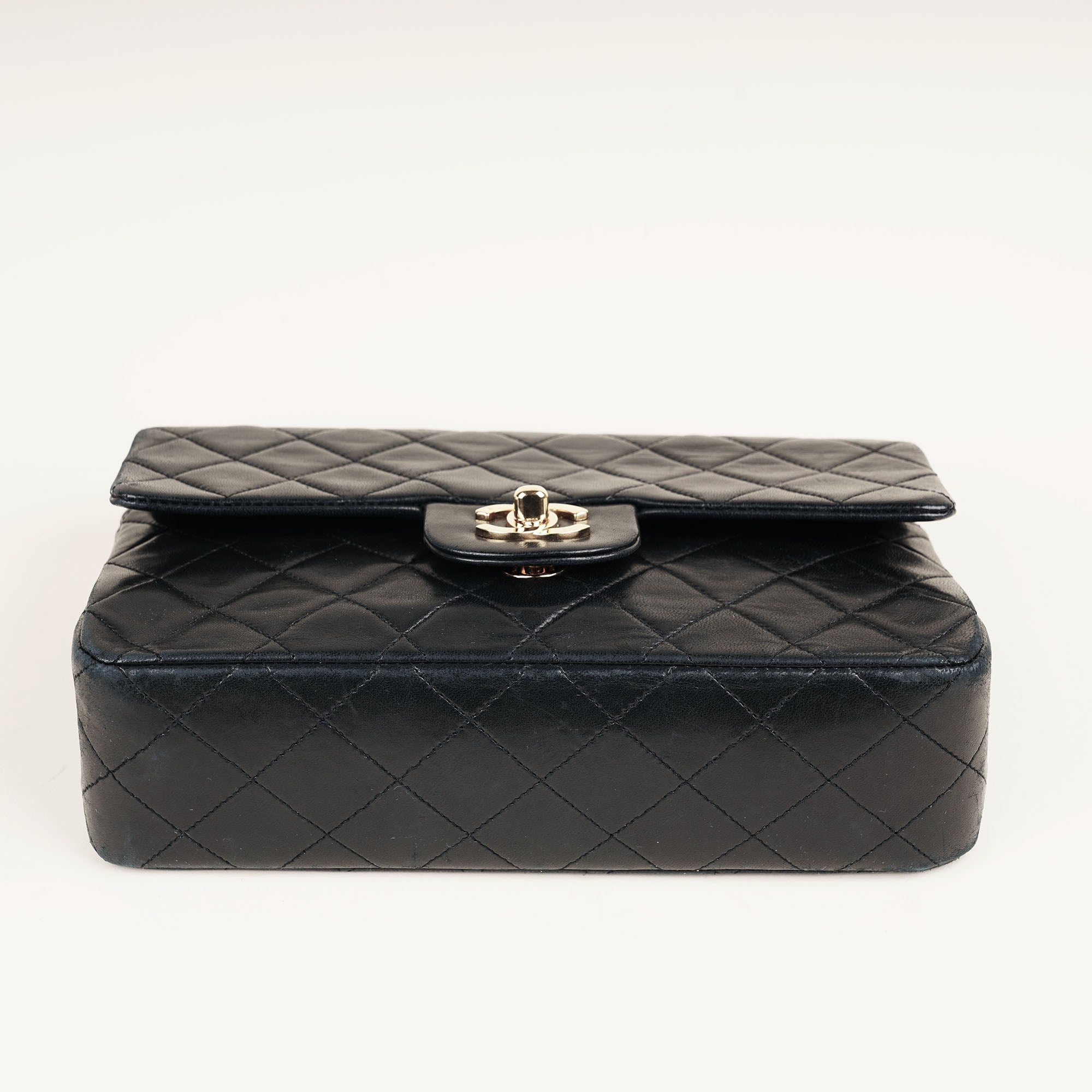 Classic Small Double Flap - CHANEL - Affordable Luxury image