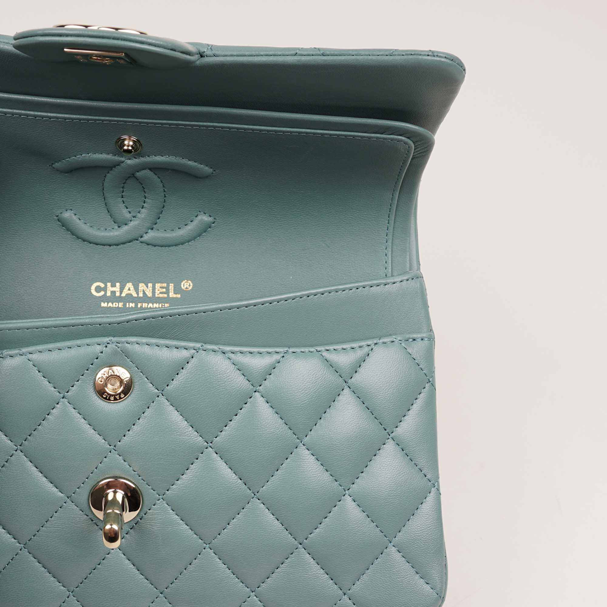 Classic Small Double Flap Bag 2023 - CHANEL - Affordable Luxury image