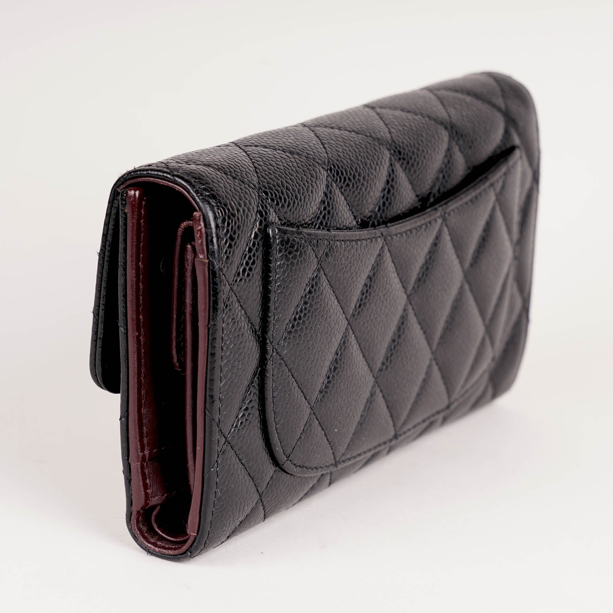 Classic Wallet - CHANEL - Affordable Luxury image