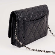 Classic Wallet on Chain - CHANEL - Affordable Luxury thumbnail image