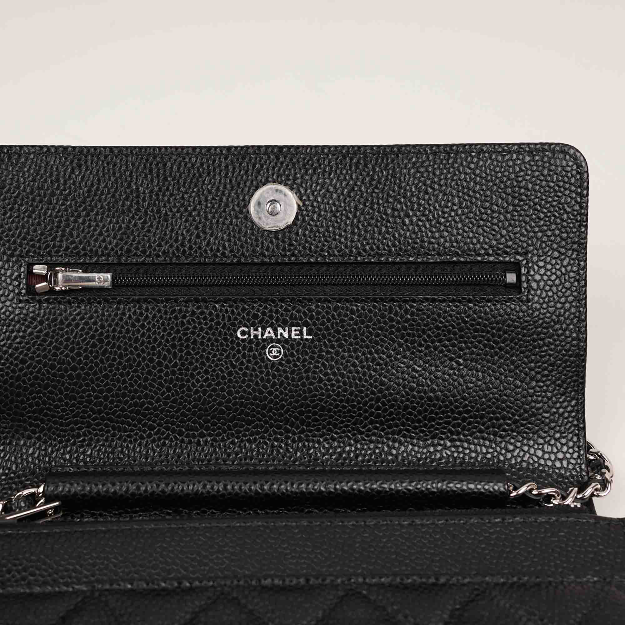 Classic Wallet on Chain - CHANEL - Affordable Luxury image