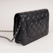 Classic Wallet on Chain - CHANEL - Affordable Luxury thumbnail image
