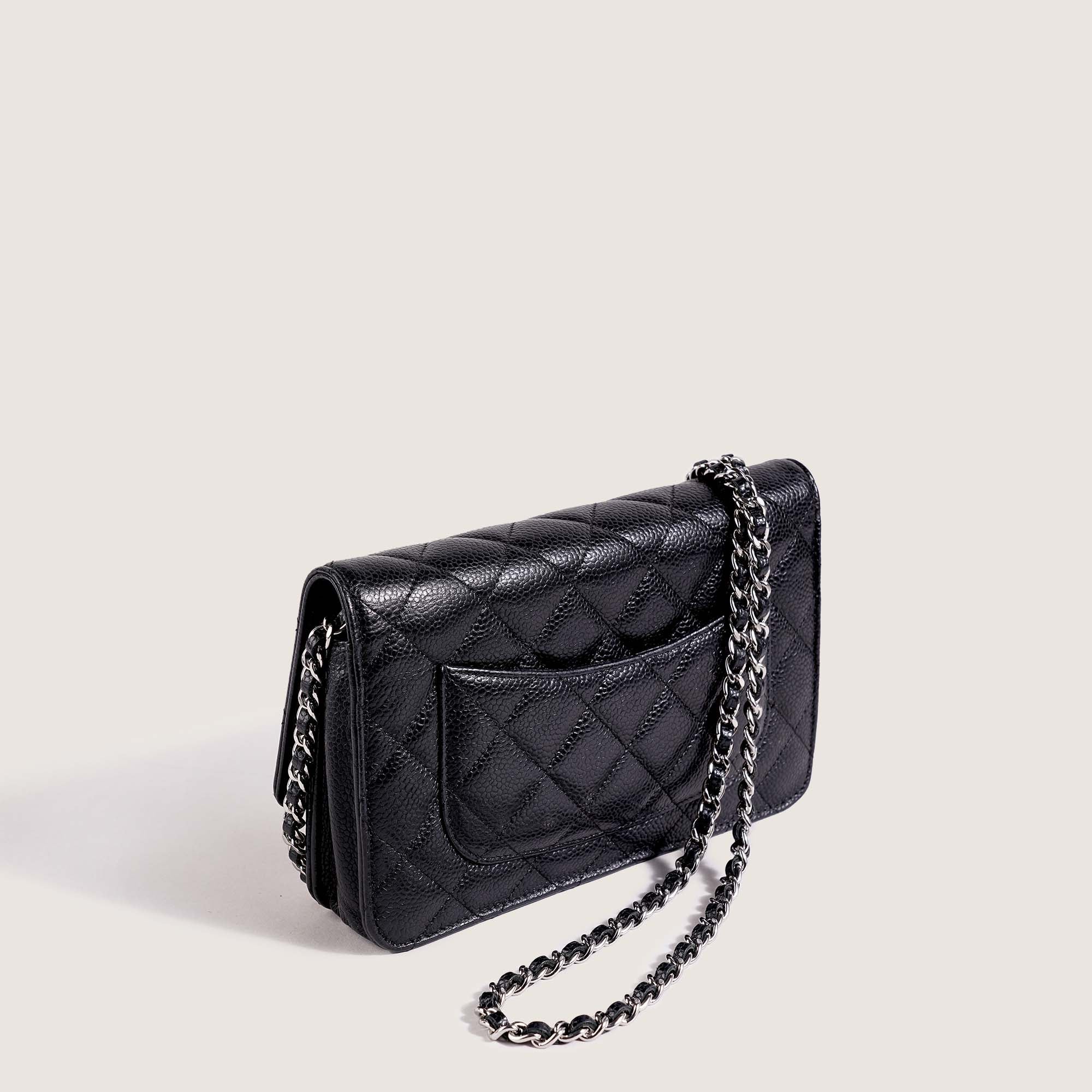 Classic Wallet on Chain - CHANEL - Affordable Luxury
