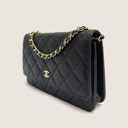 Classic Wallet on Chain - CHANEL - Affordable Luxury thumbnail image