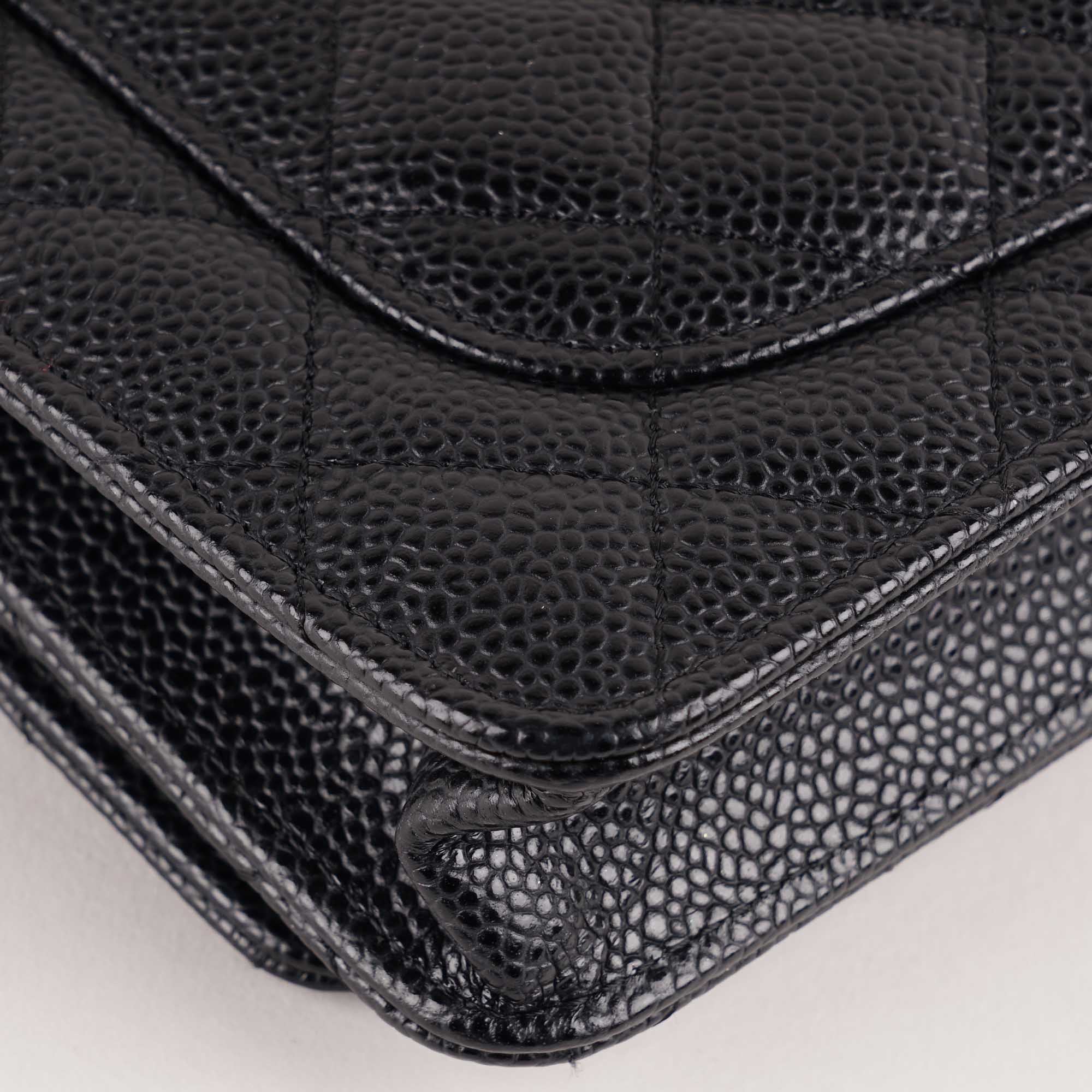Classic Wallet On Chain - CHANEL - Affordable Luxury image