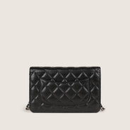 Classic Wallet on Chain - CHANEL - Affordable Luxury thumbnail image