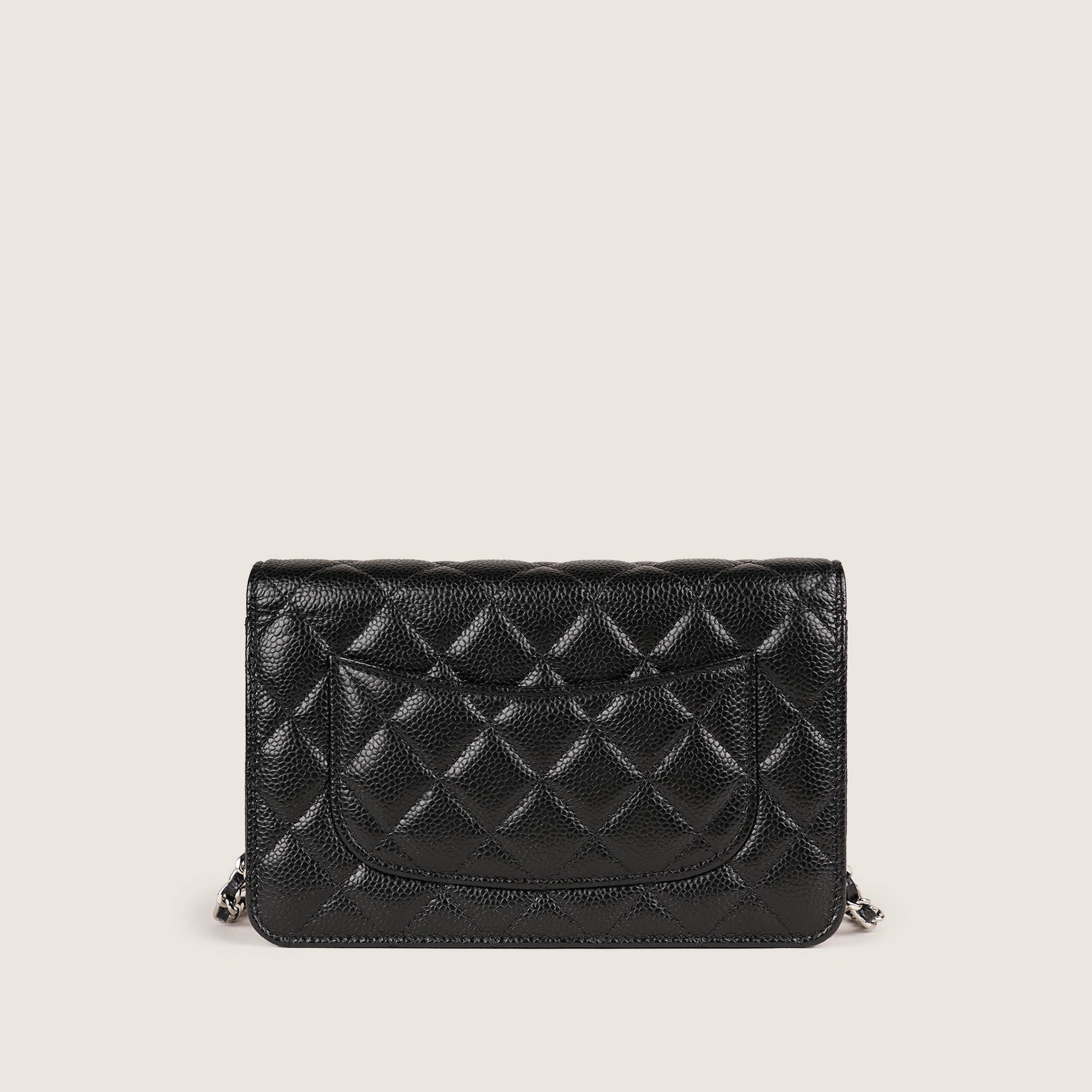 Classic Wallet on Chain - CHANEL - Affordable Luxury