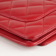 Classic Wallet on Chain - CHANEL - Affordable Luxury thumbnail image