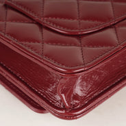 Classic Wallet on Chain - CHANEL - Affordable Luxury thumbnail image