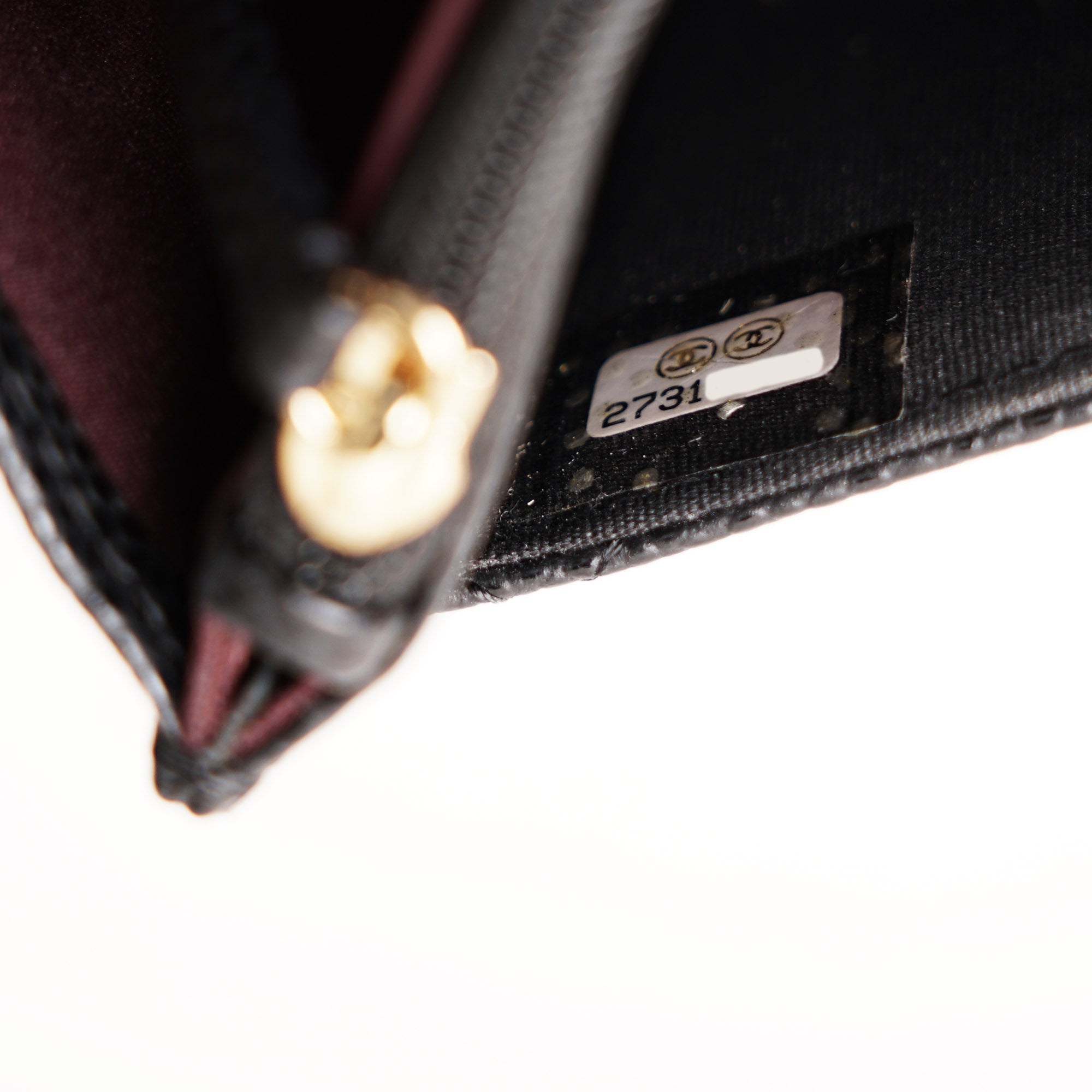 Classic Wallet On Chain - CHANEL - Affordable Luxury image