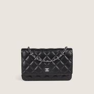 Classic Wallet on Chain - CHANEL - Affordable Luxury thumbnail image