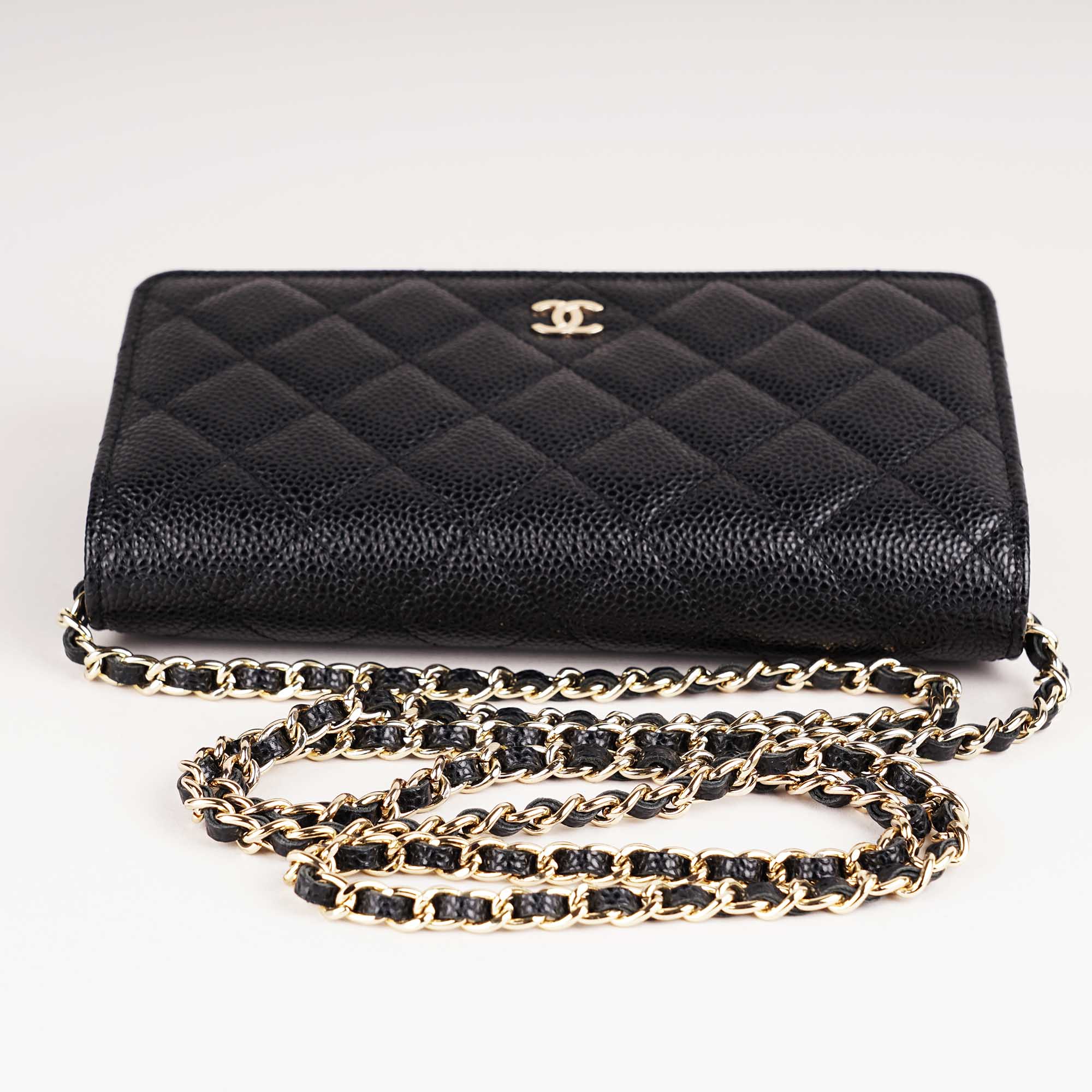 Classic Wallet On Chain - CHANEL - Affordable Luxury image