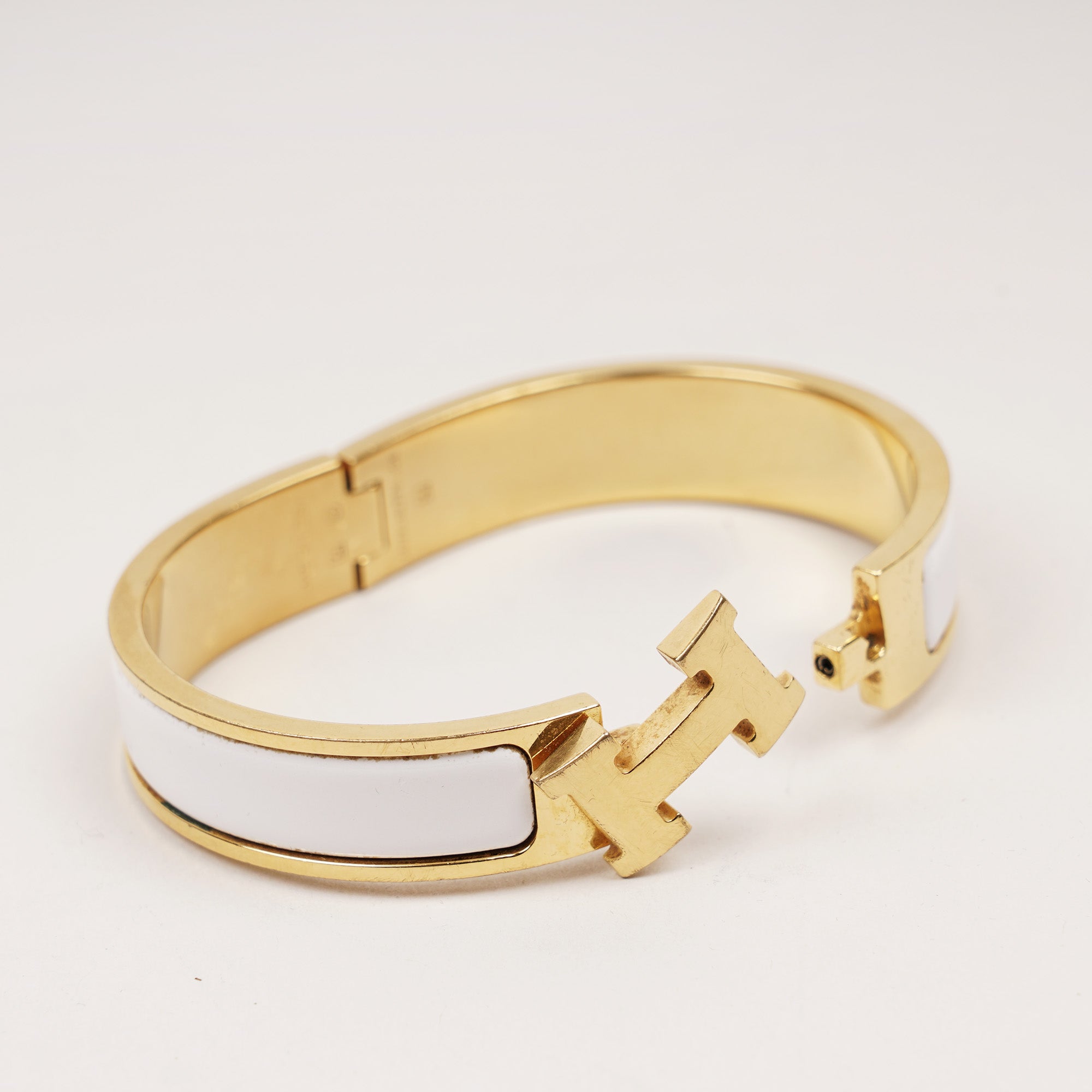 Clic H Bracelet - HERMÈS - Affordable Luxury image