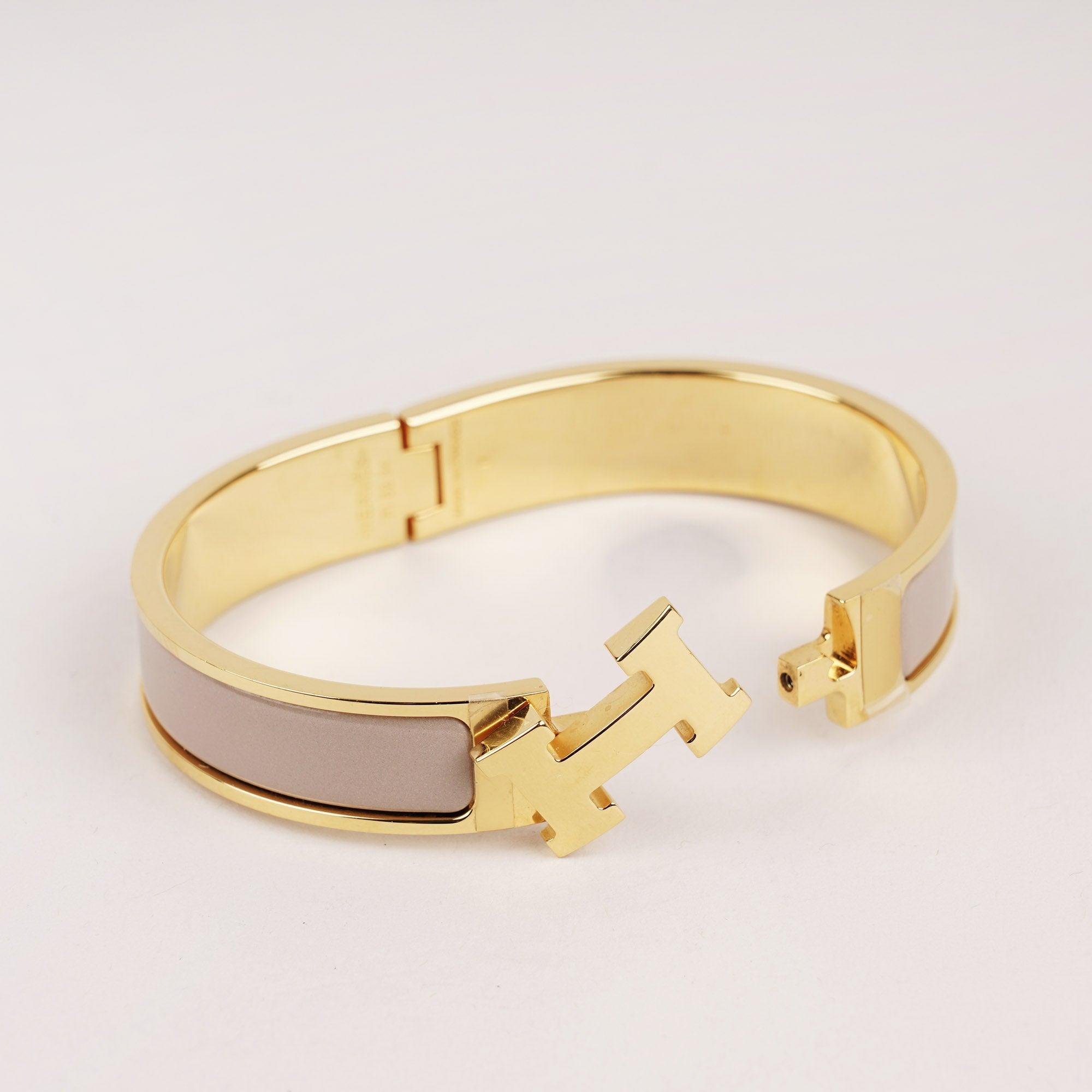 Clic H Bracelet PM - HERMÈS - Affordable Luxury image