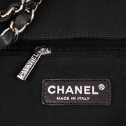 Cloth Bag - CHANEL - Affordable Luxury thumbnail image