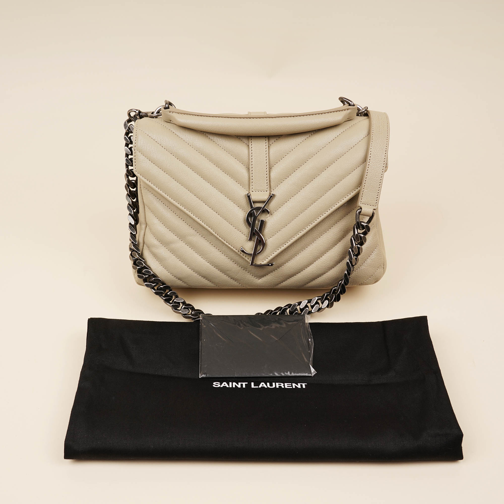 College Medium Shoulder Bag - SAINT LAURENT - Affordable Luxury image