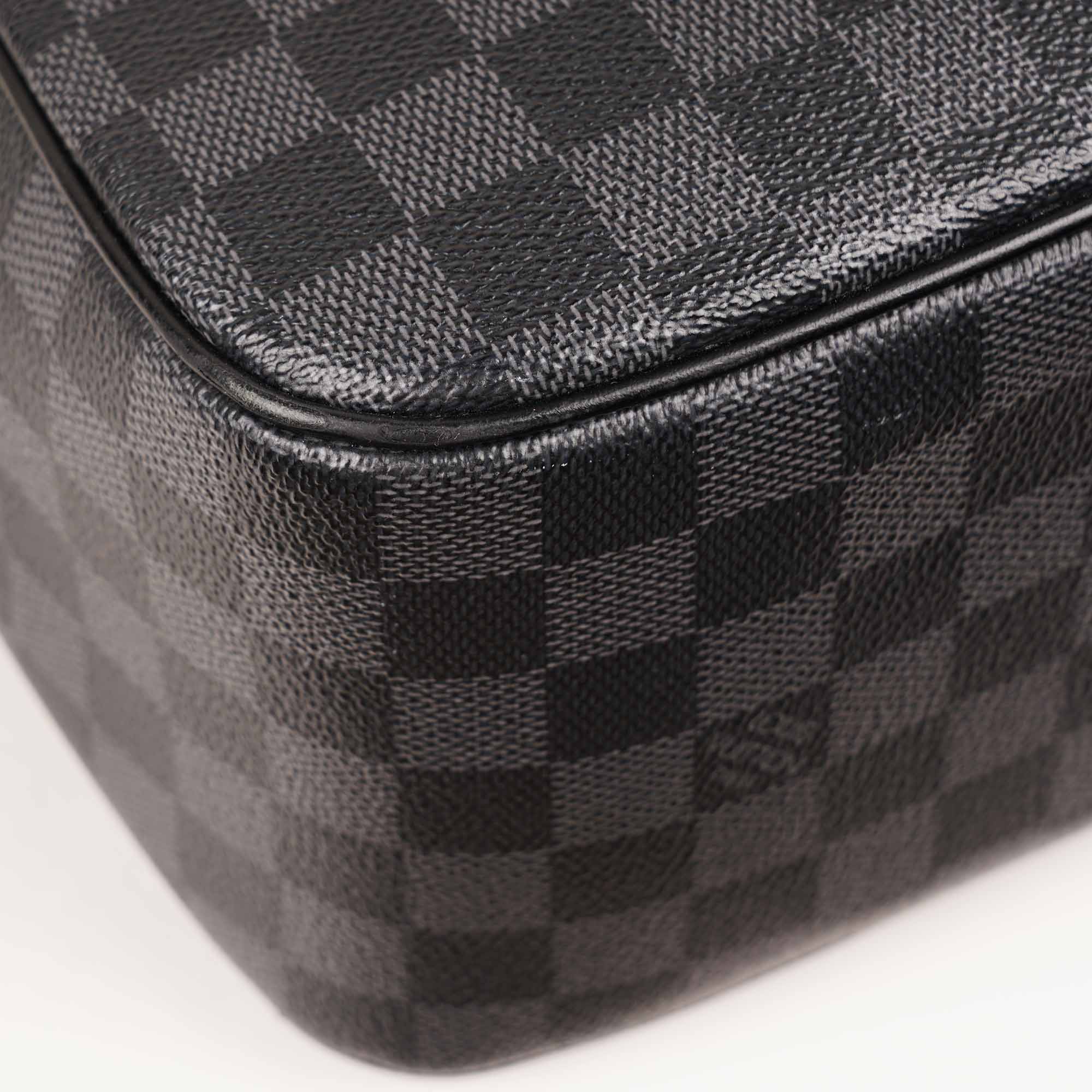 Computer Bag - LOUIS VUITTON - Affordable Luxury image