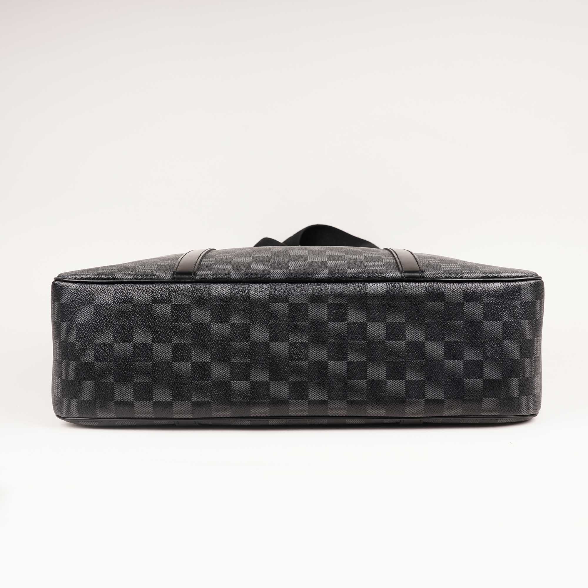 Computer Bag - LOUIS VUITTON - Affordable Luxury image