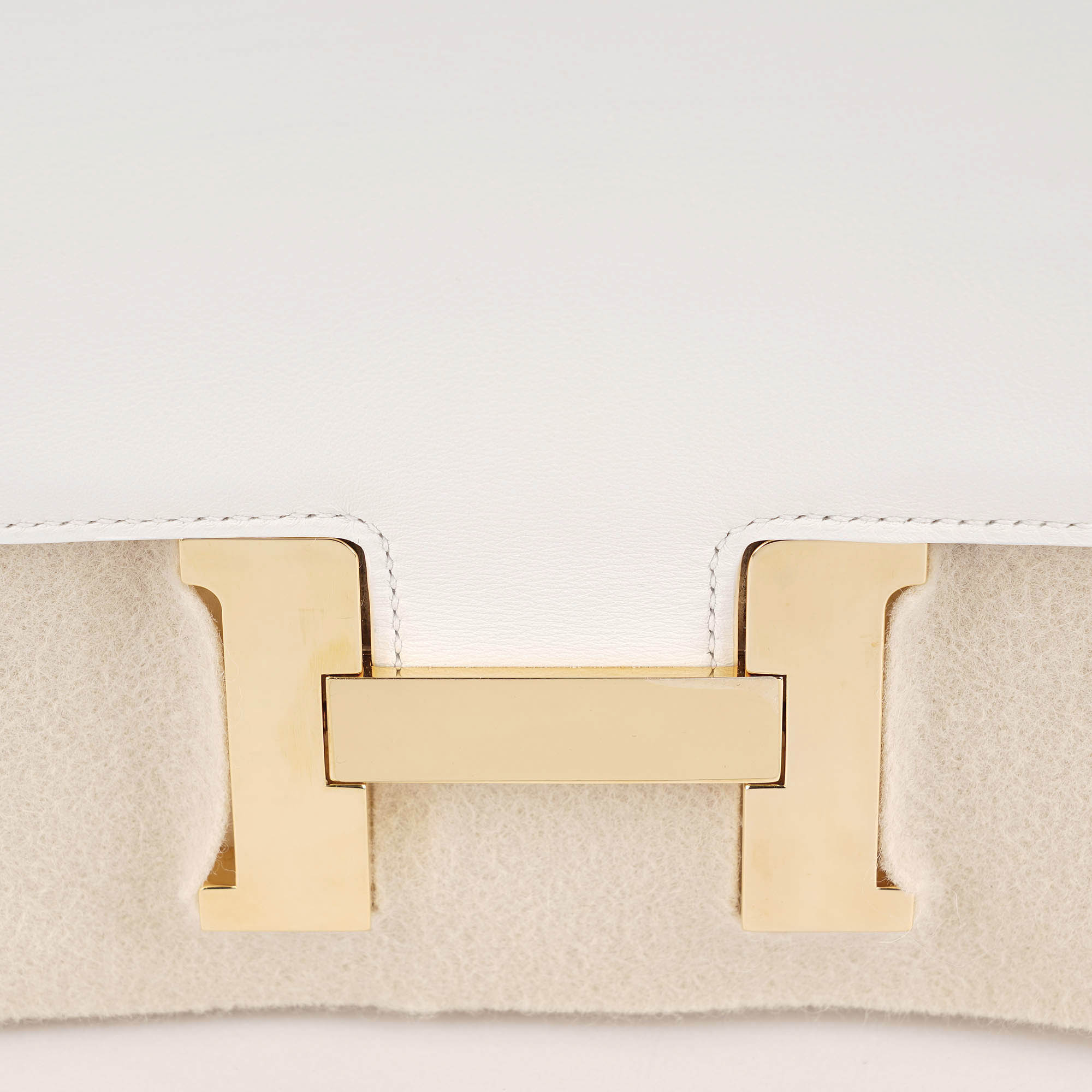Constance 24 Shoulder Bag - HERMÈS - Affordable Luxury image
