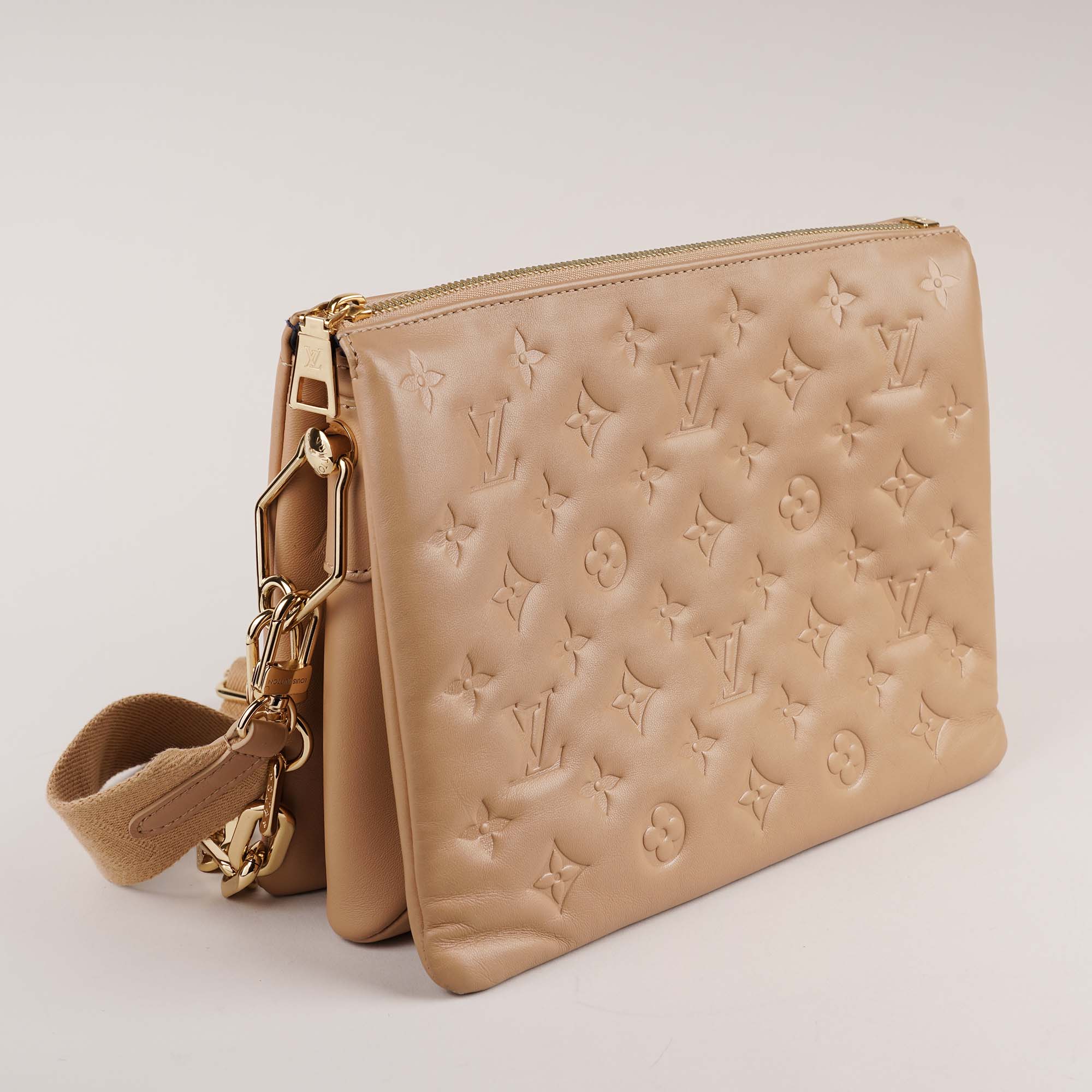 Coussin PM Bag - LOUIS VUITTON - Affordable Luxury image