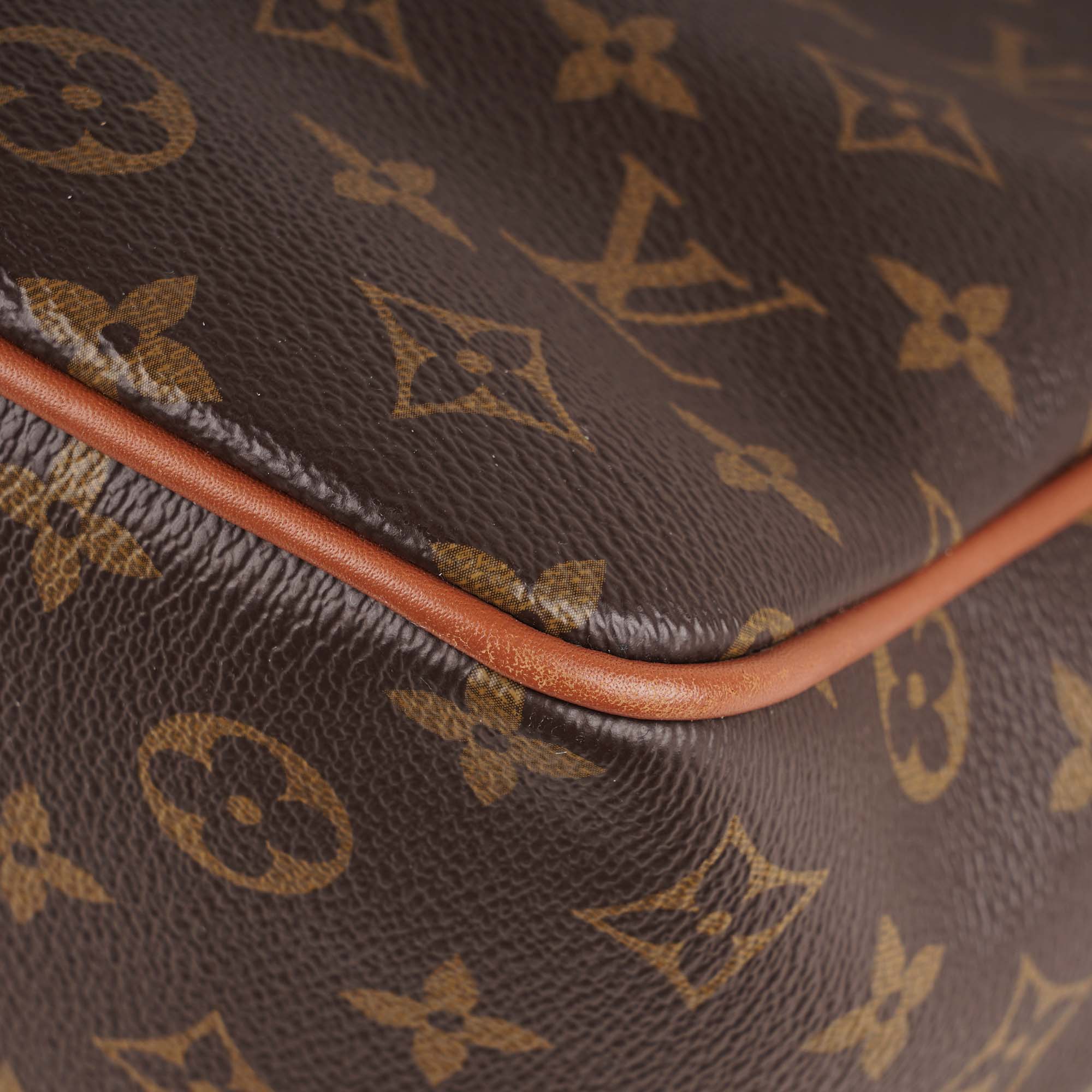 Dauphine Hobo Bag - LOUIS VUITTON - Affordable Luxury image