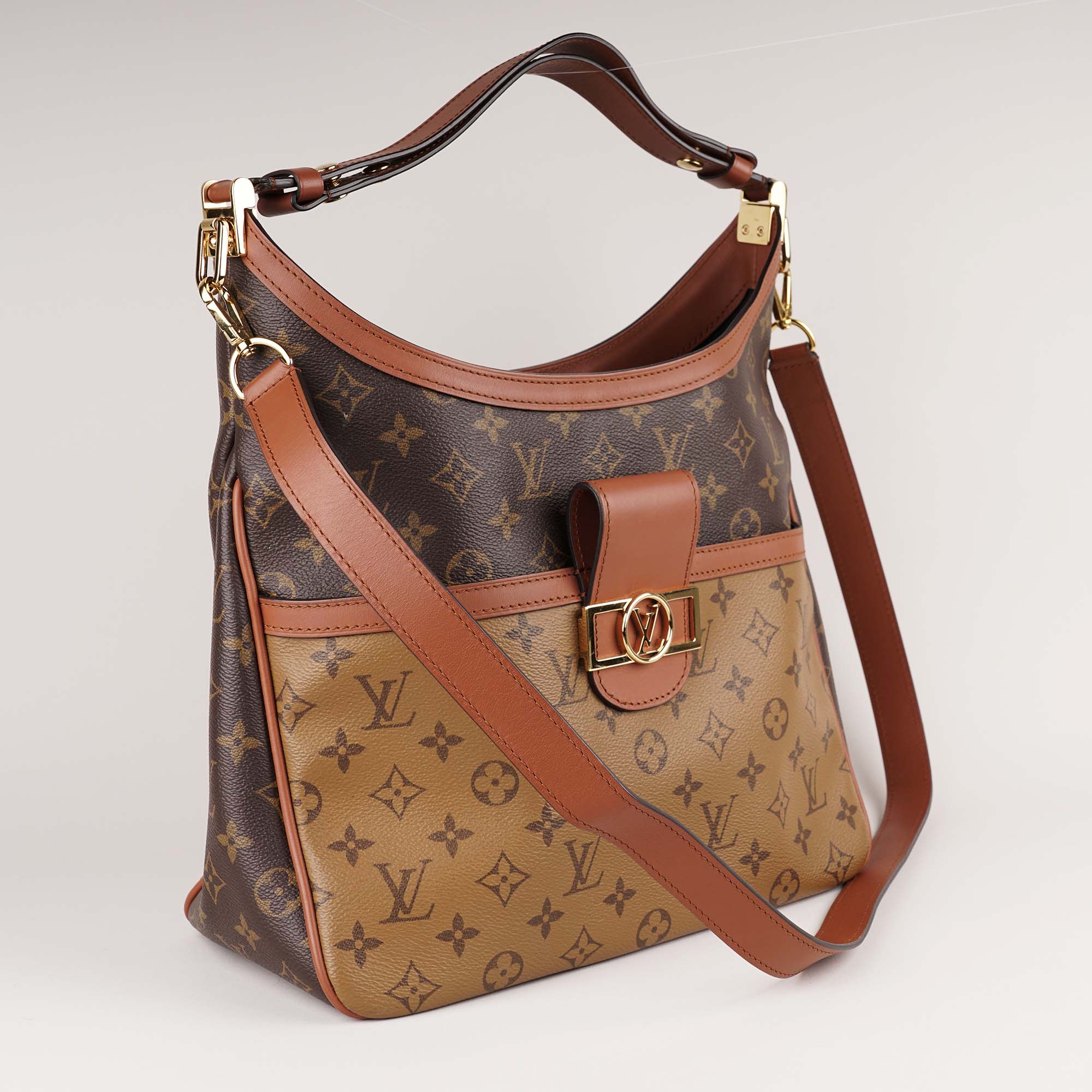 Dauphine Hobo Bag - LOUIS VUITTON - Affordable Luxury image