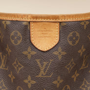 Delightful MM Shoulder Bag - LOUIS VUITTON - Affordable Luxury thumbnail image