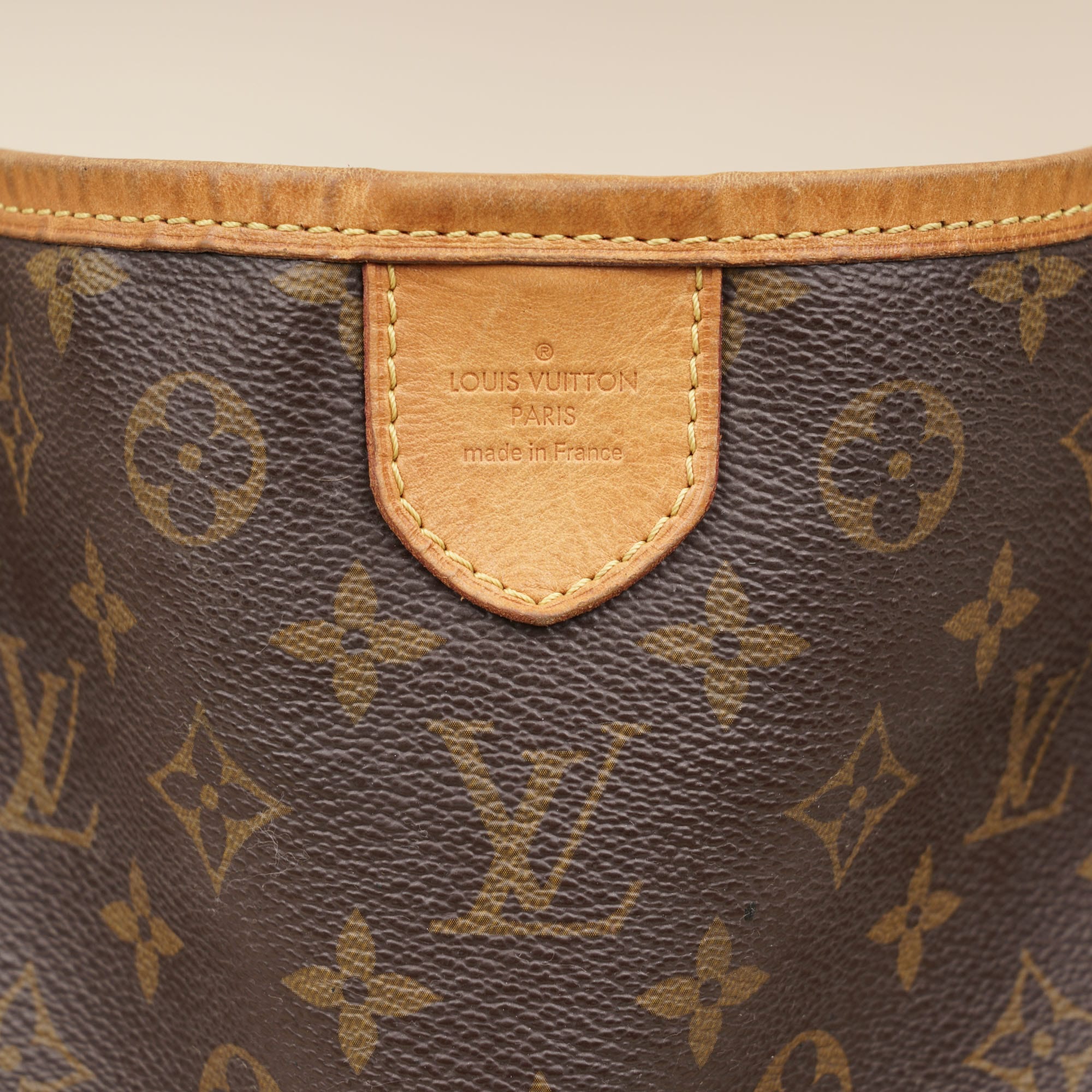 Delightful MM Shoulder Bag - LOUIS VUITTON - Affordable Luxury image